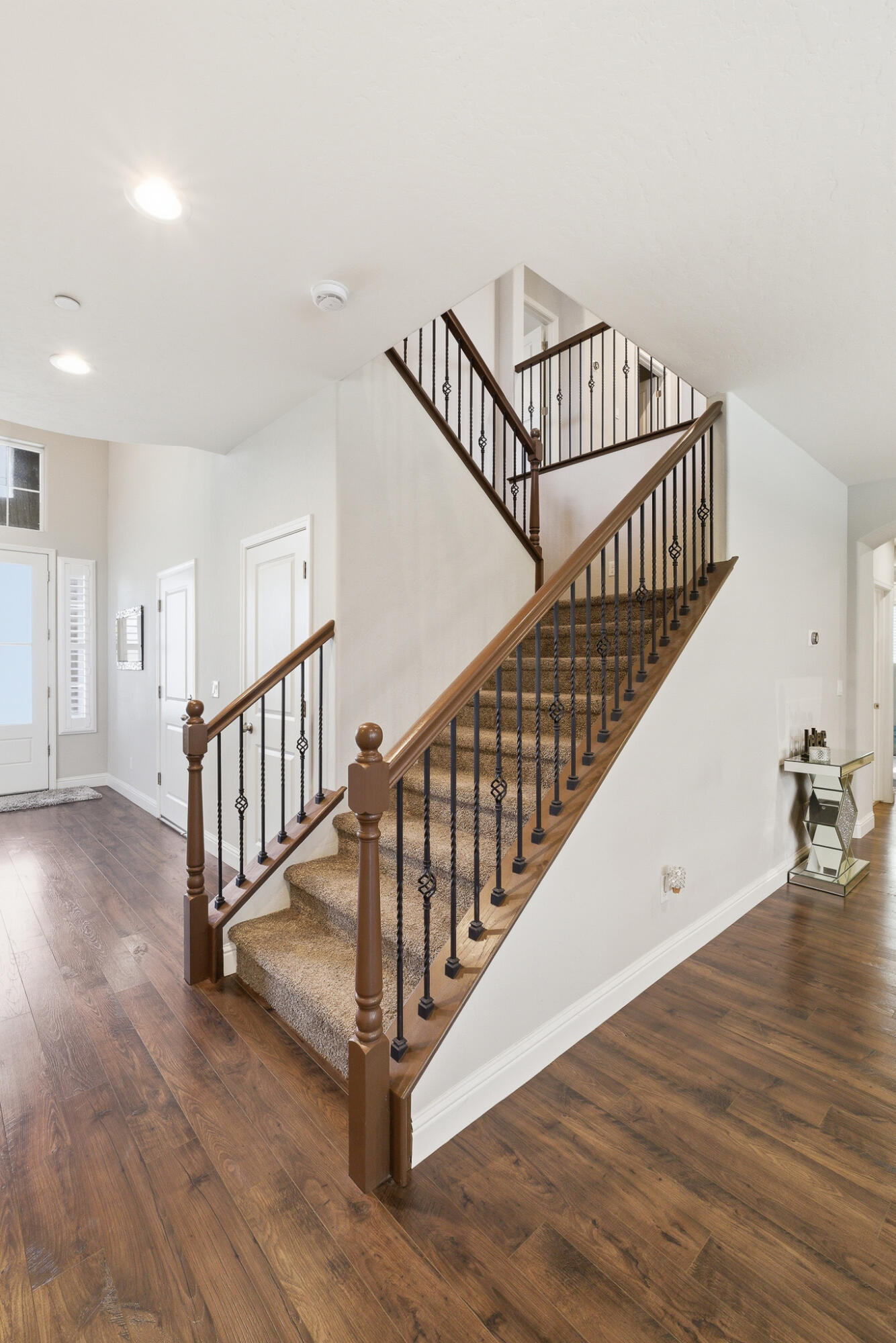 1621 W Sedona Ave, Visalia, CA 93291