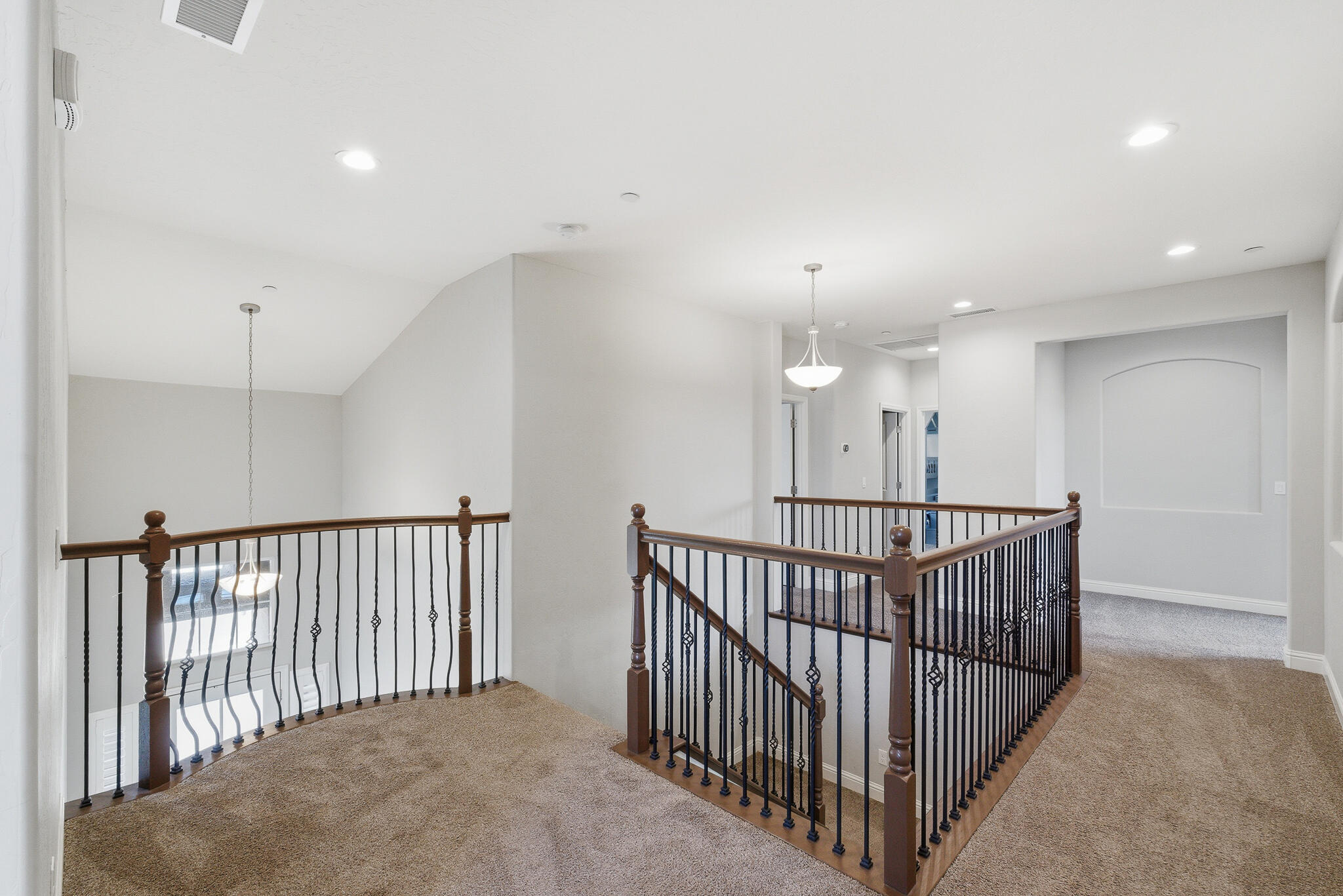 1621 W Sedona Ave, Visalia, CA 93291