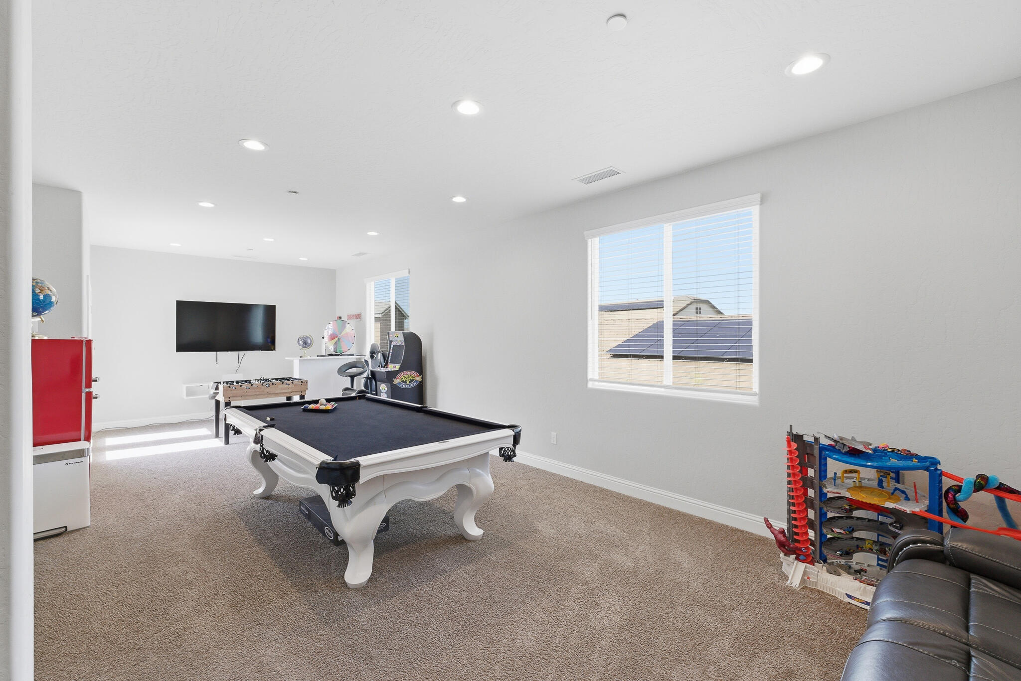 1621 W Sedona Ave, Visalia, CA 93291