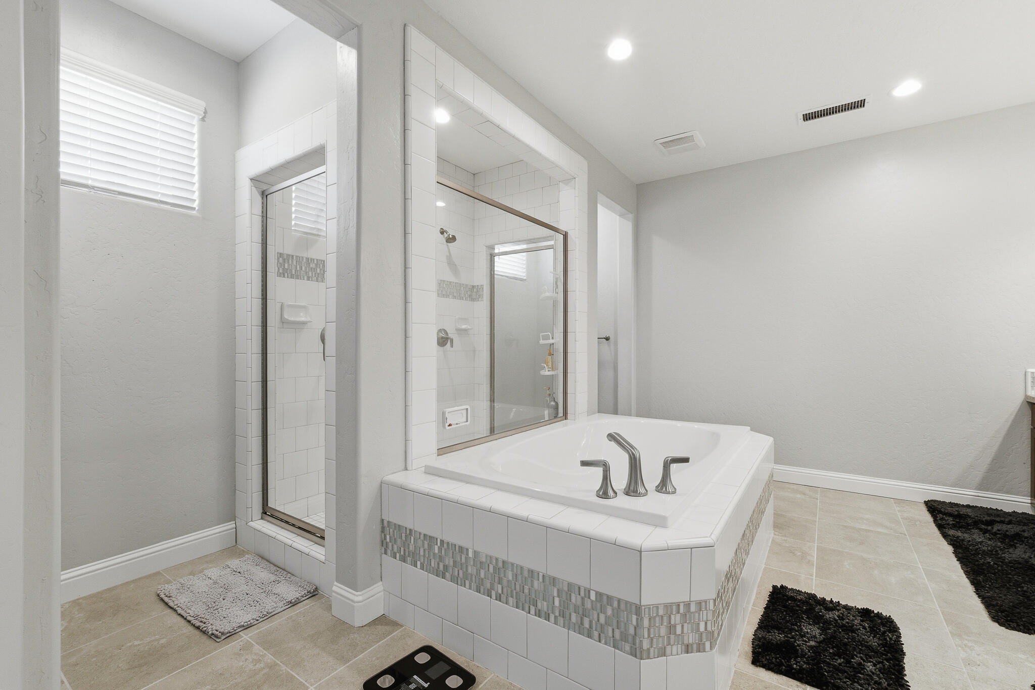 1621 W Sedona Ave, Visalia, CA 93291