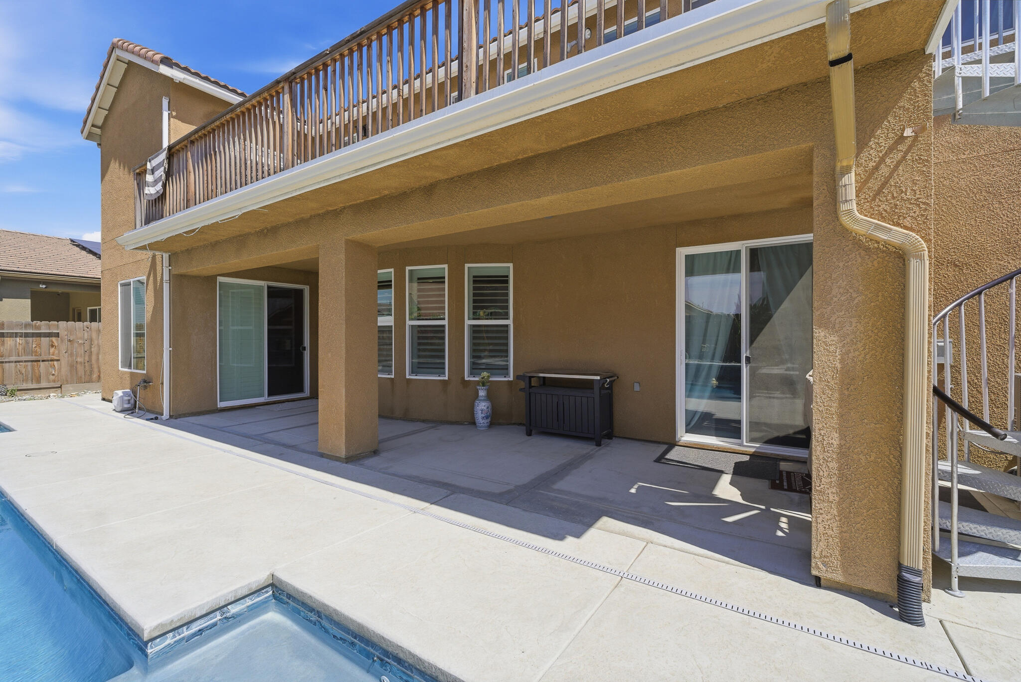 1621 W Sedona Ave, Visalia, CA 93291