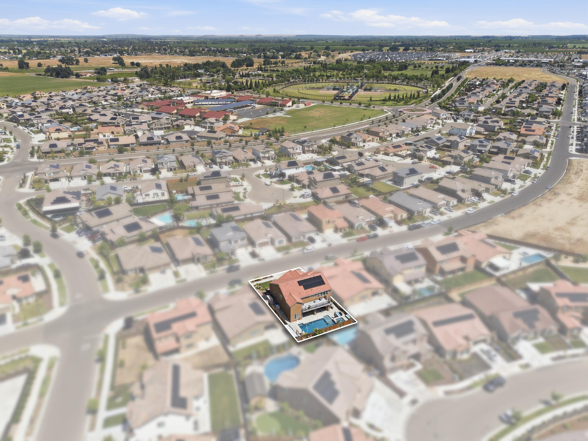 1621 W Sedona Ave, Visalia, CA 93291