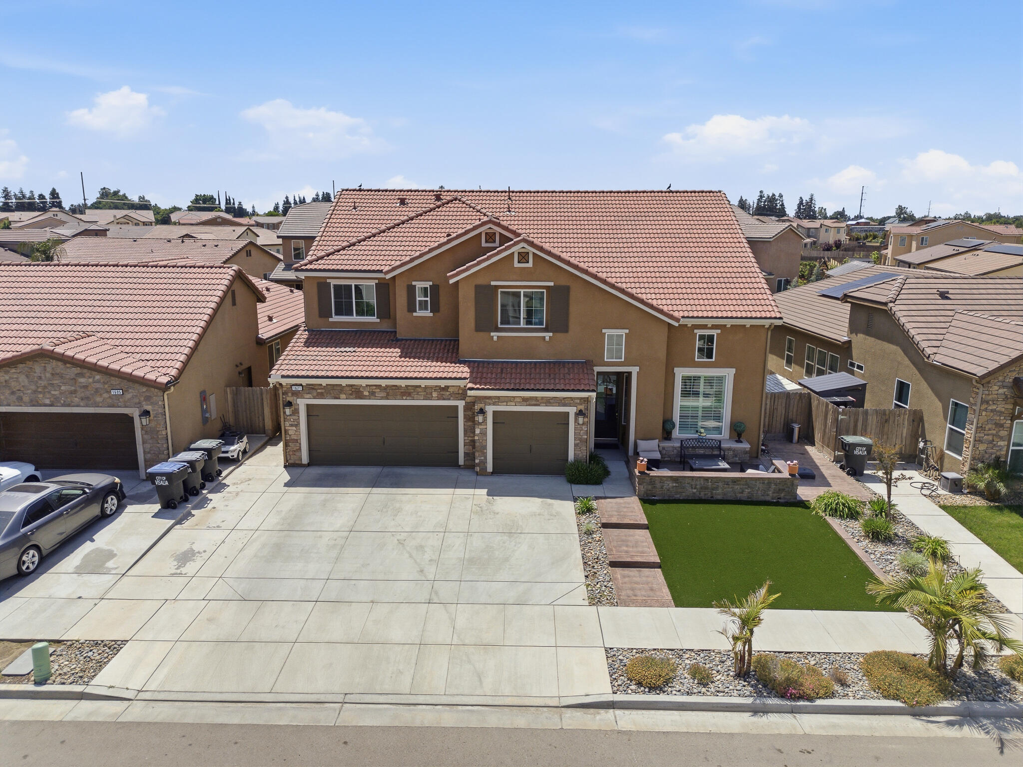 1621 W Sedona Ave, Visalia, CA 93291
