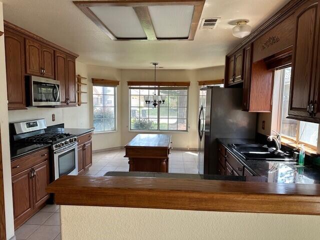 315 S Citrus Ct, Visalia, CA 93292