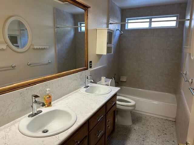 315 S Citrus Ct, Visalia, CA 93292