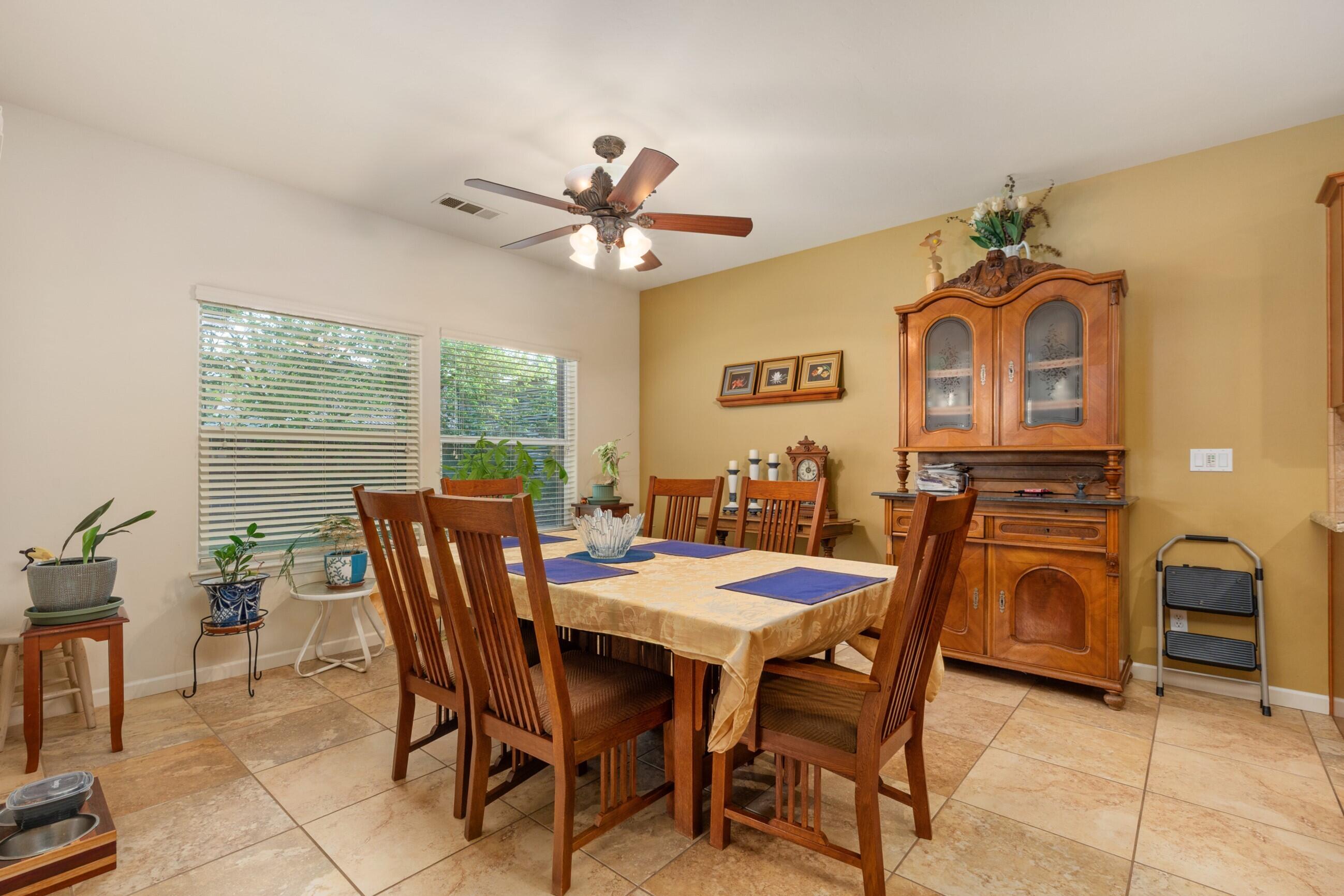 1985 Harvard Ave, Tulare, CA 93274