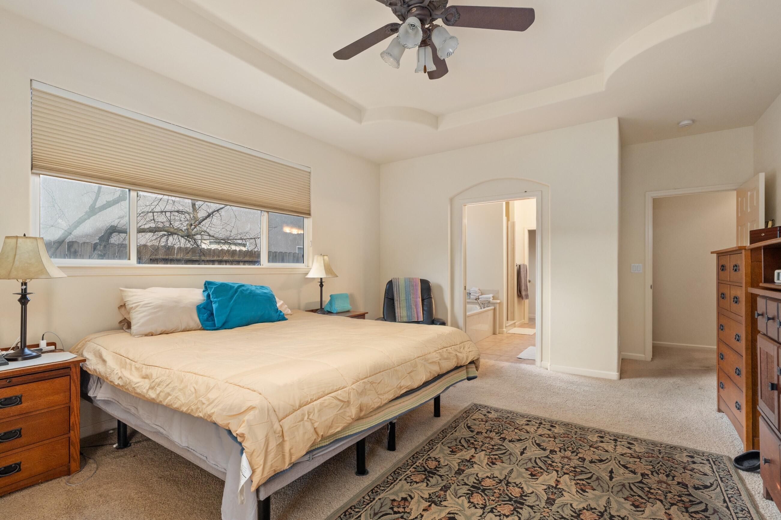 1985 Harvard Ave, Tulare, CA 93274