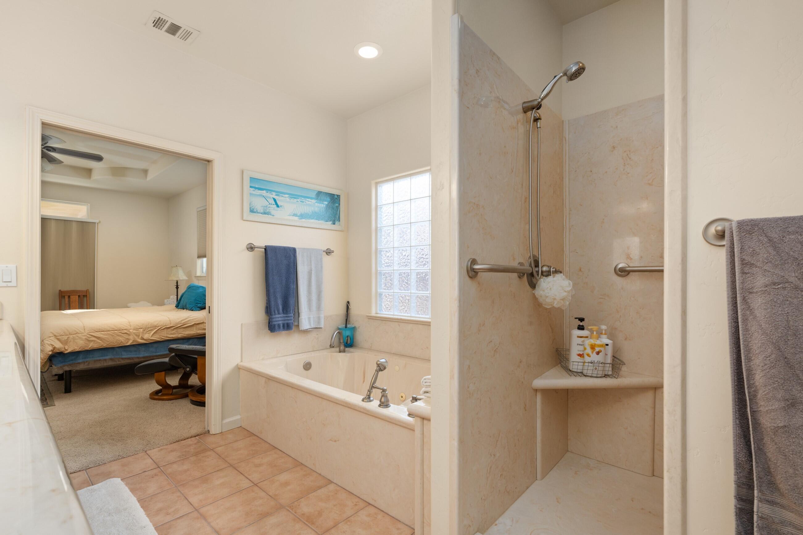 1985 Harvard Ave, Tulare, CA 93274