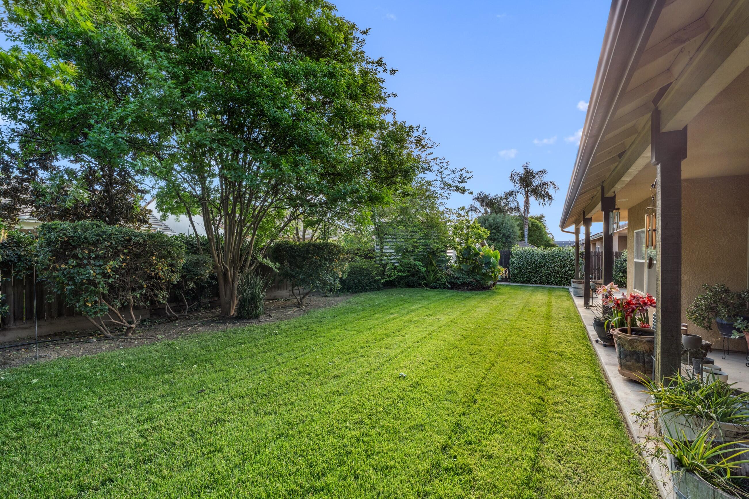 1985 Harvard Ave, Tulare, CA 93274