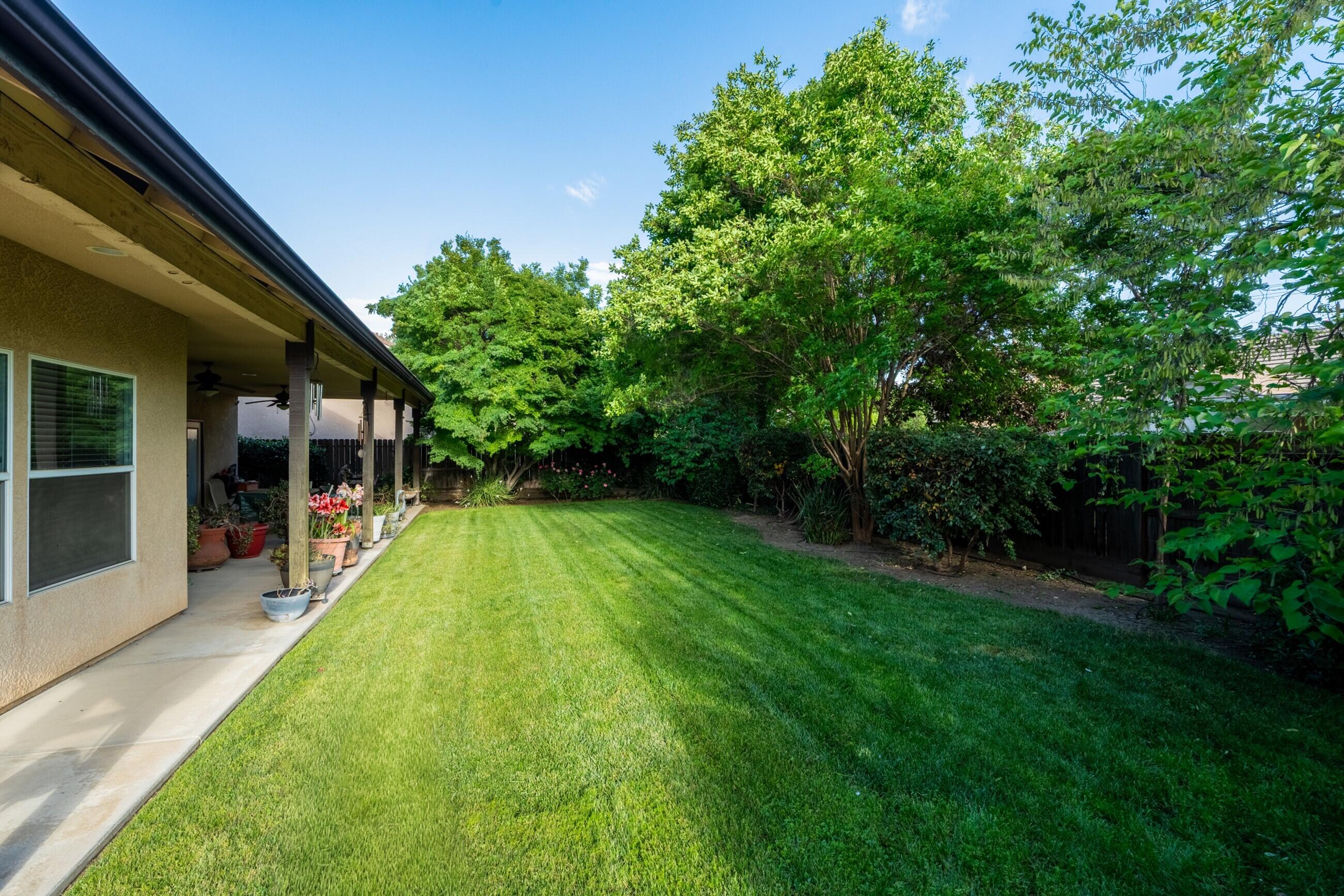 1985 Harvard Ave, Tulare, CA 93274