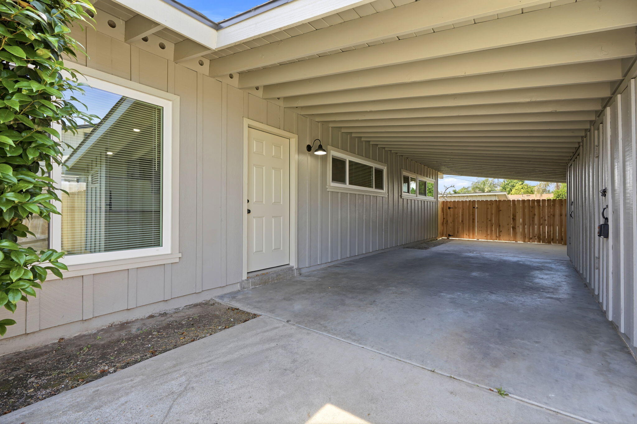 1807 S Bardo St, Visalia, CA 93277