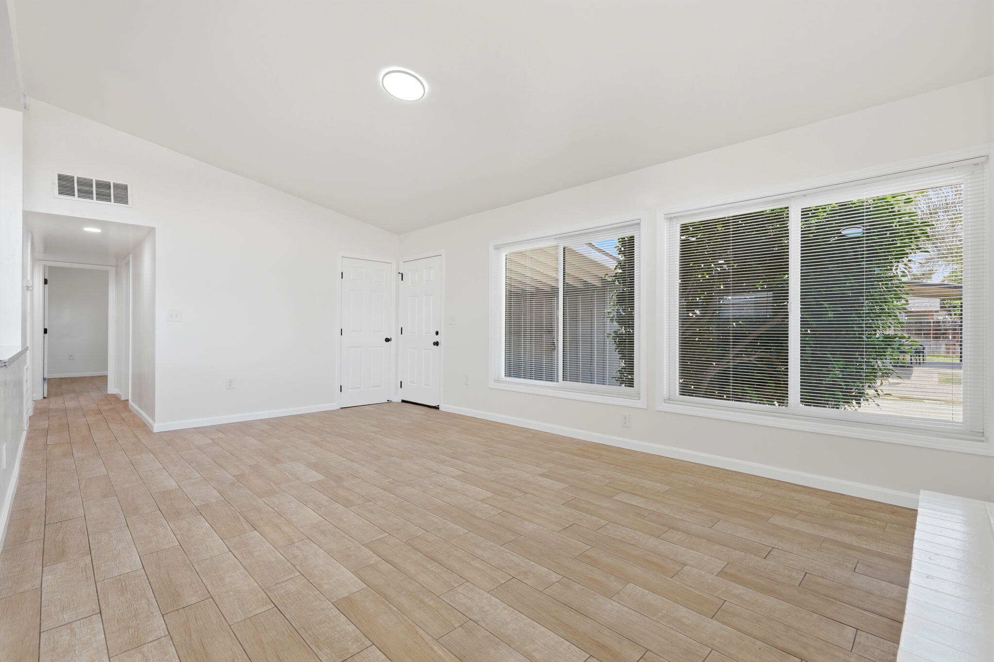 1807 S Bardo St, Visalia, CA 93277