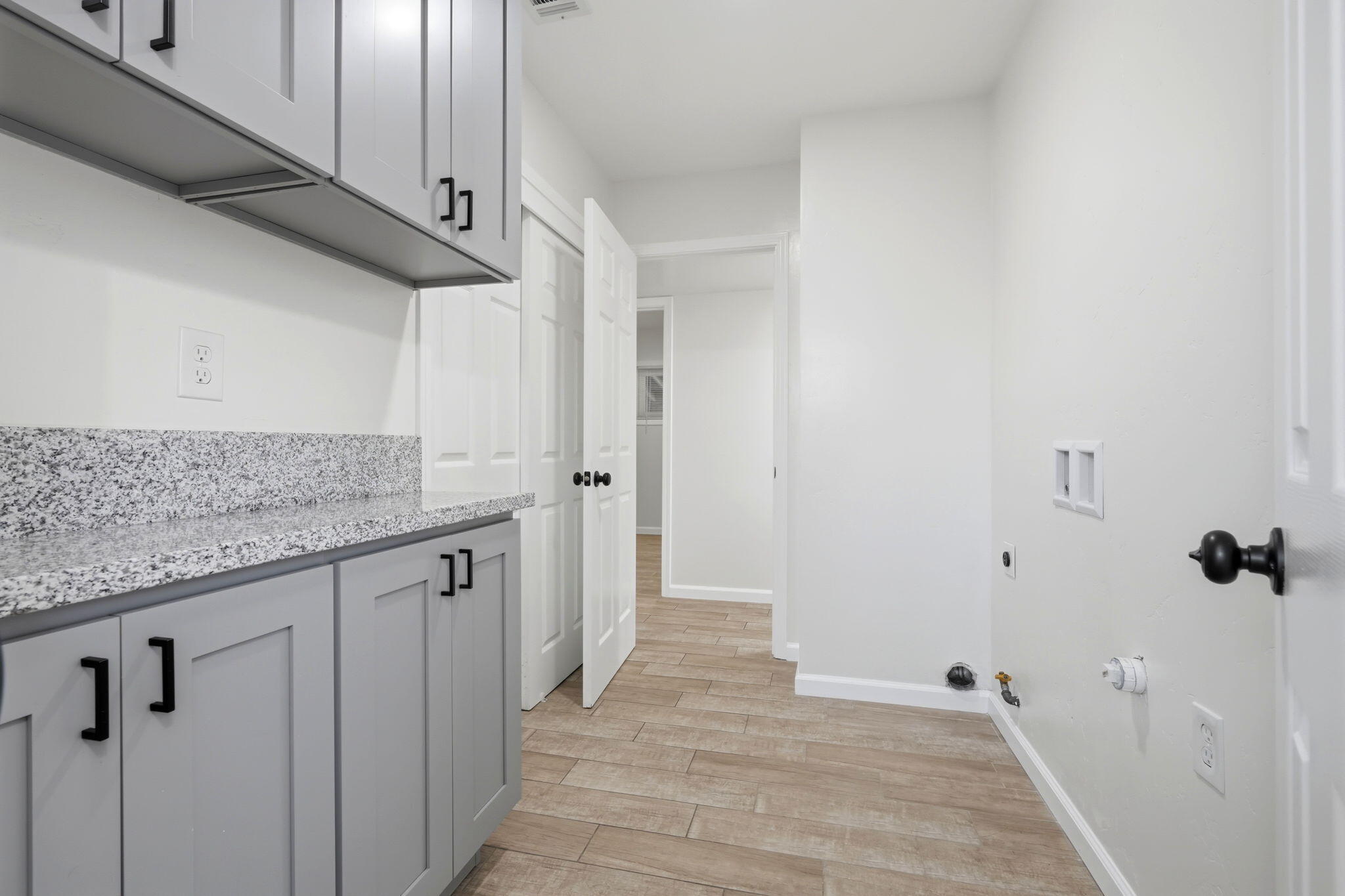 1807 S Bardo St, Visalia, CA 93277