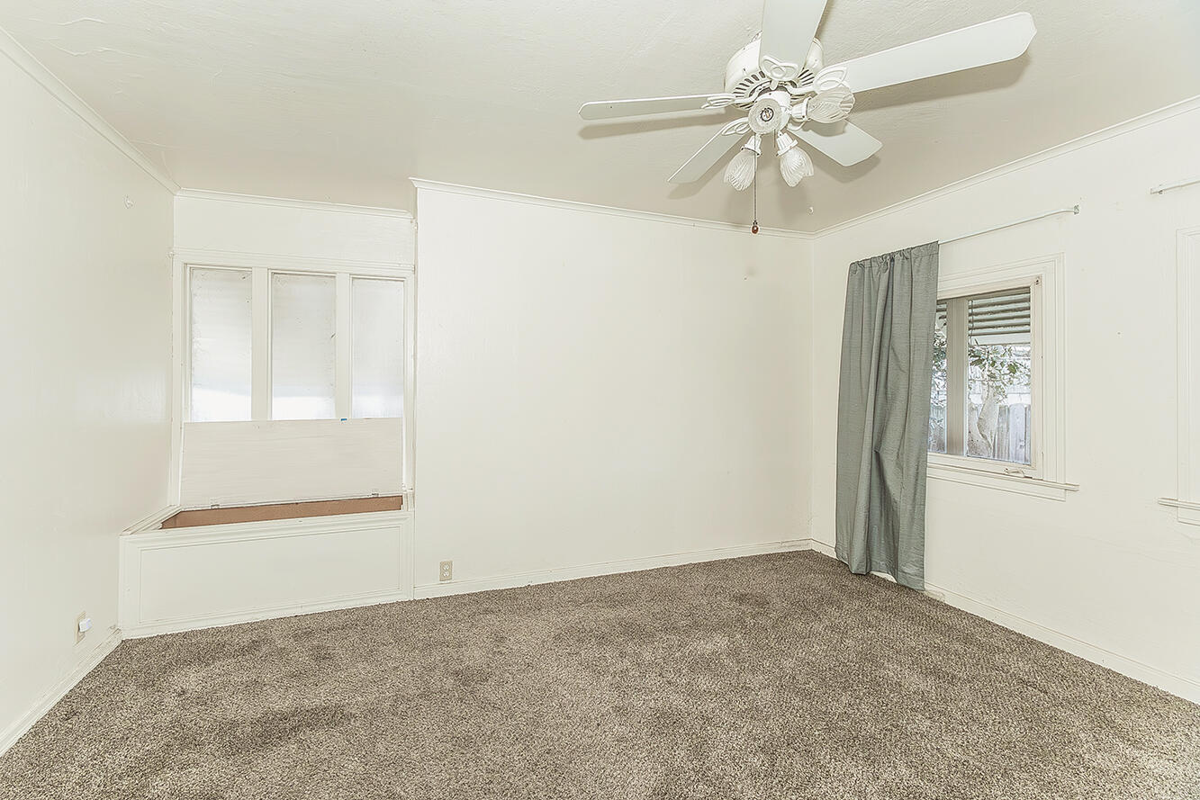 643 E Vassar Ave, Fresno, CA 93704