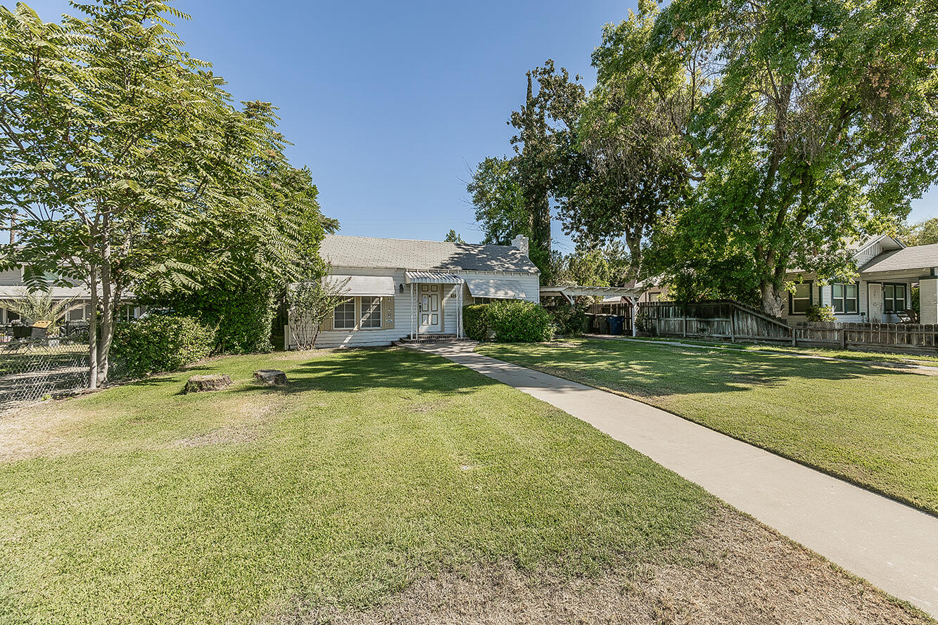 643 E Vassar Ave, Fresno, CA 93704