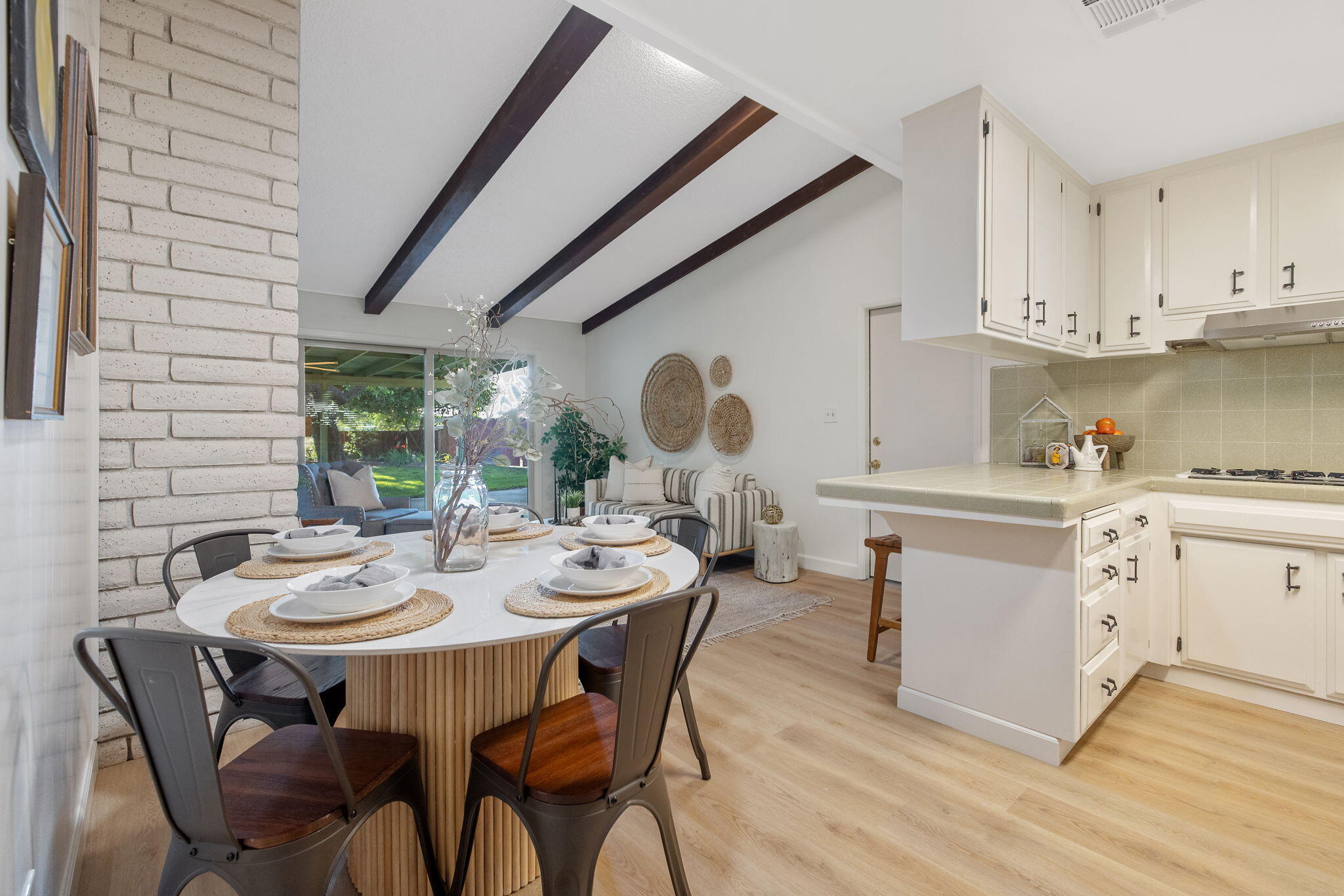 30955 Tower Rd, Visalia, CA 93292