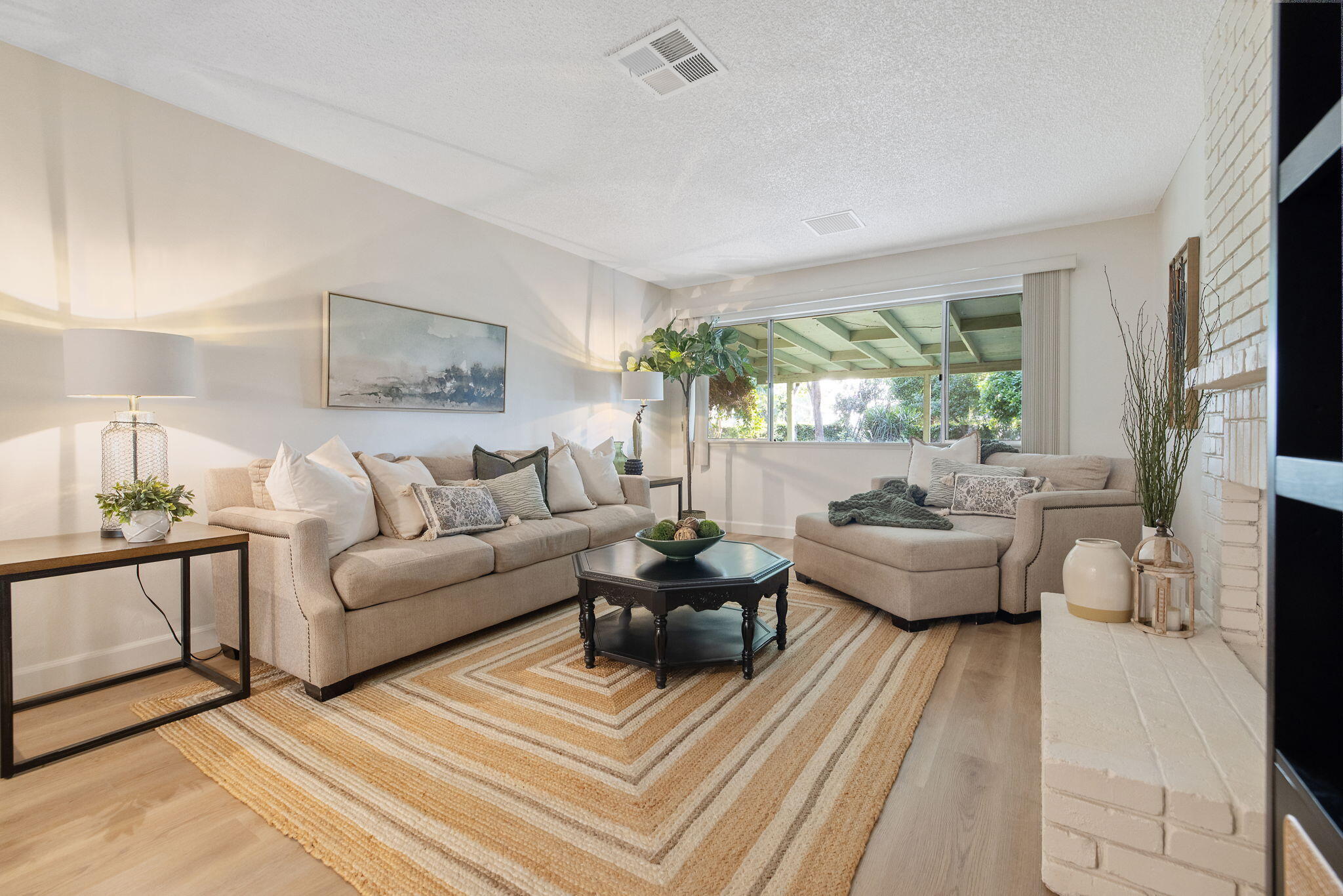 30955 Tower Rd, Visalia, CA 93292