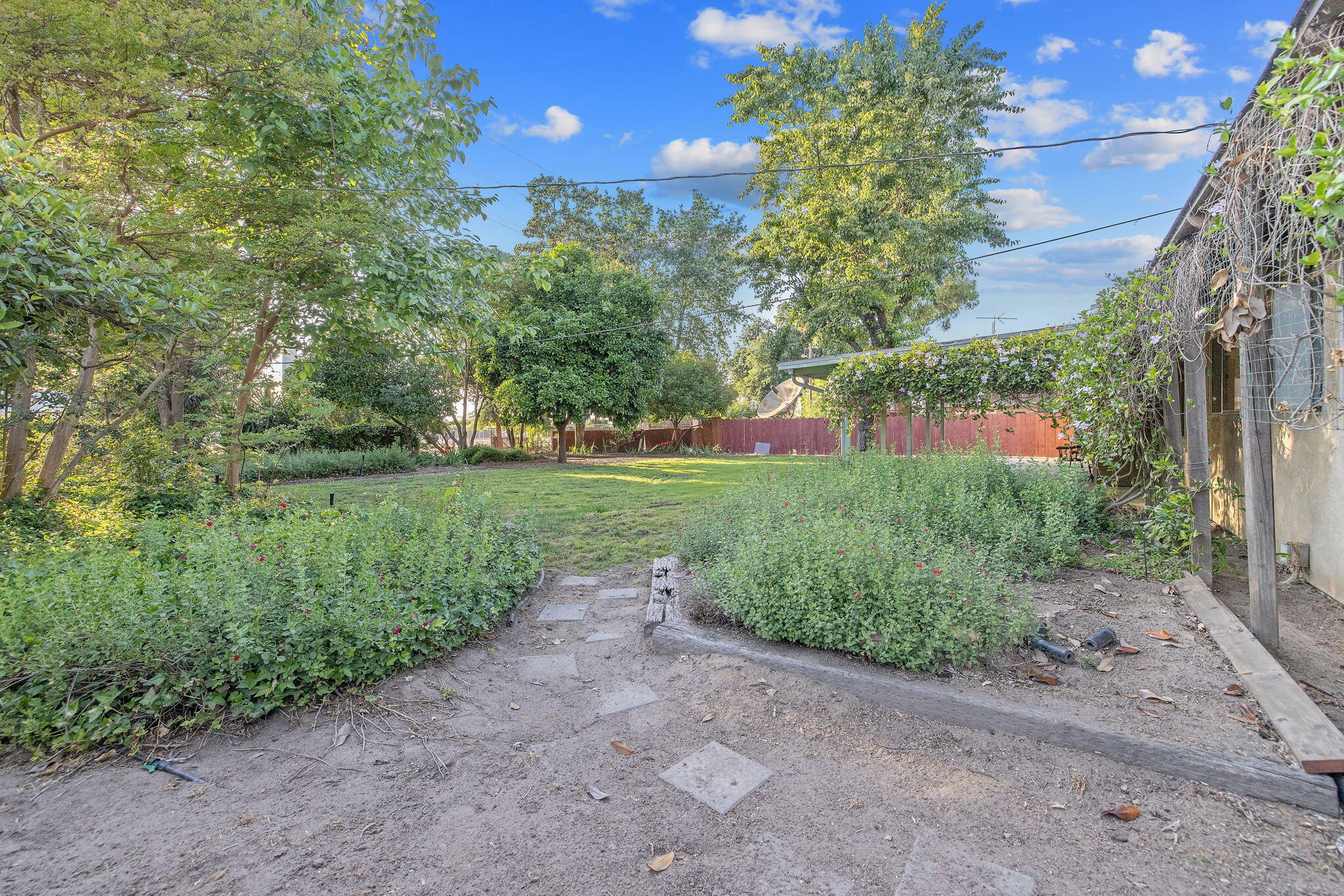 30955 Tower Rd, Visalia, CA 93292