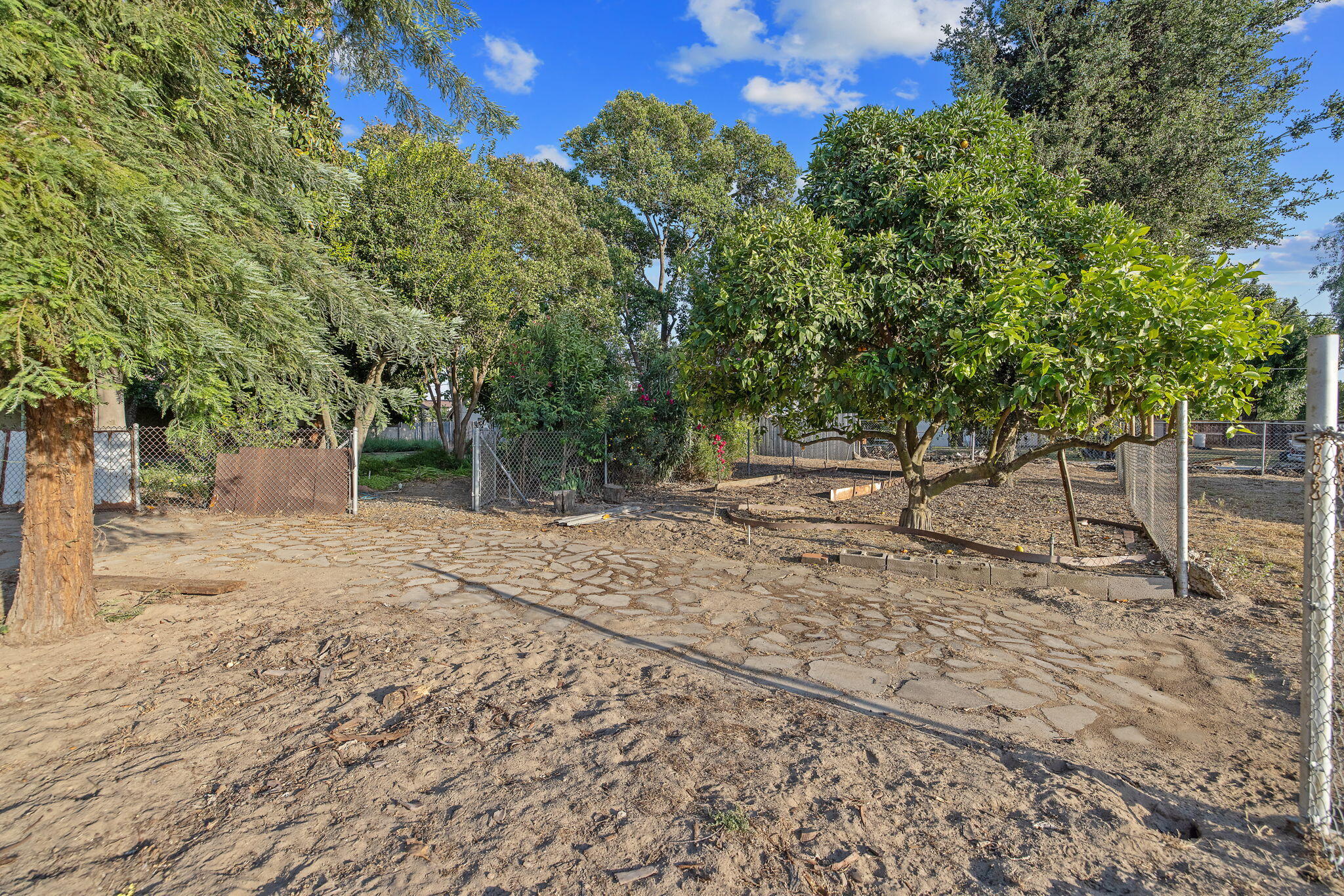 30955 Tower Rd, Visalia, CA 93292