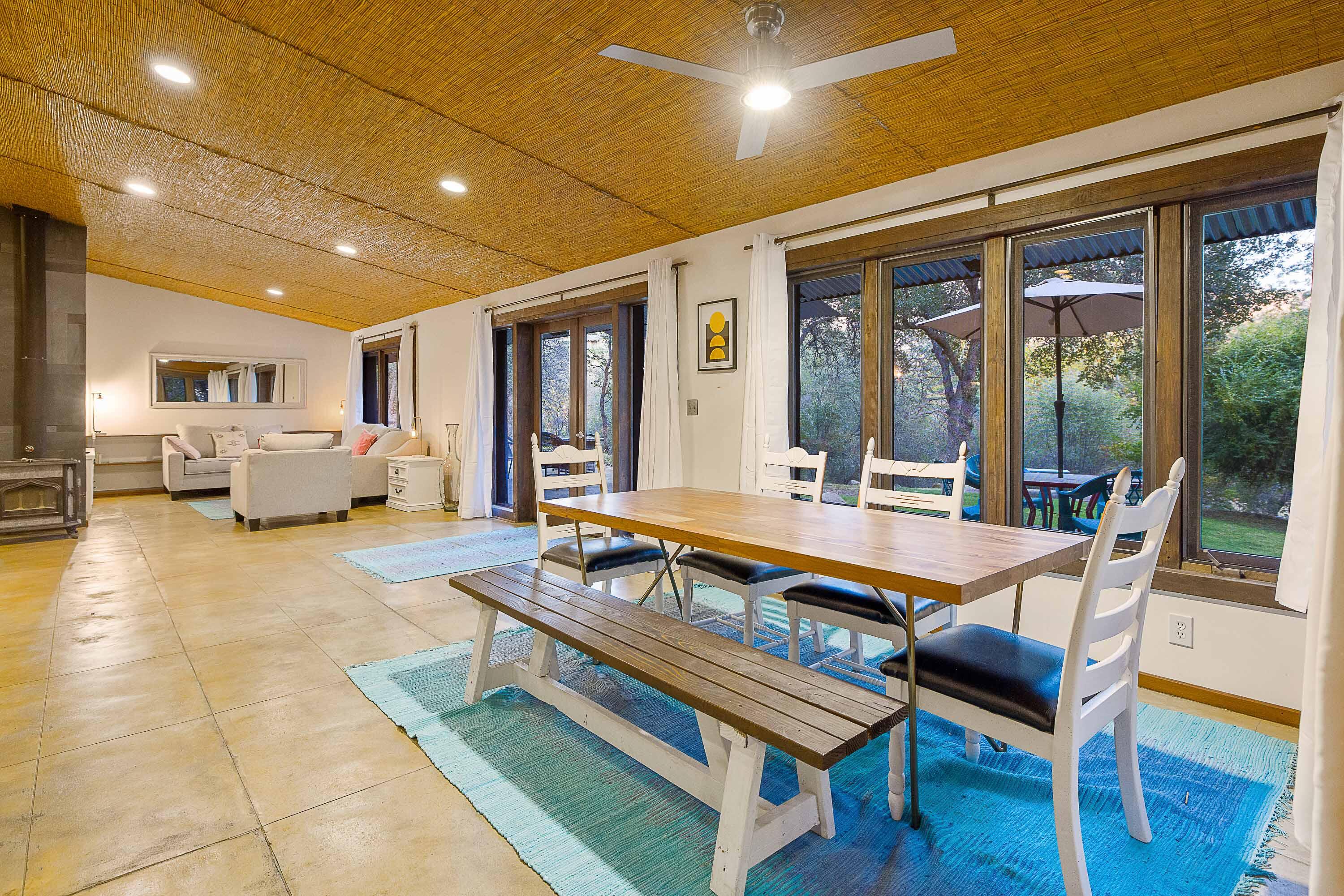 44879 Dinely Dr, Three Rivers, CA 93271