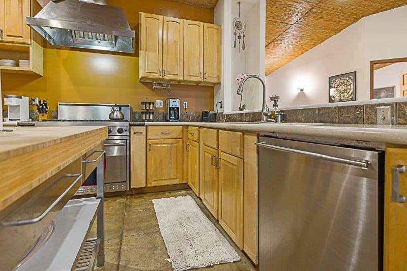 44879 Dinely Dr, Three Rivers, CA 93271