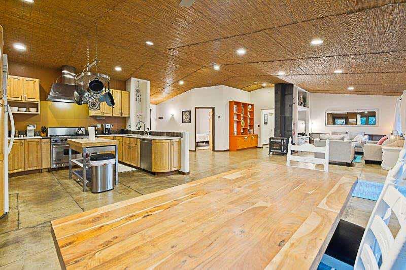 44879 Dinely Dr, Three Rivers, CA 93271