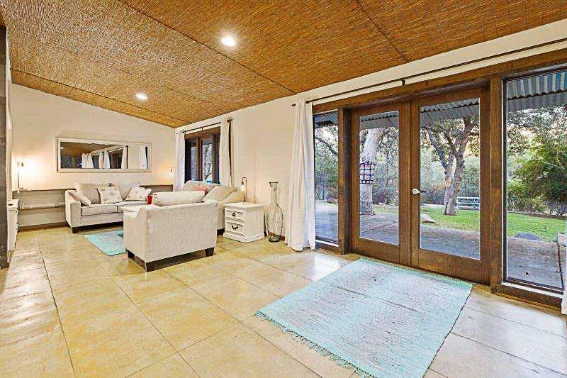 44879 Dinely Dr, Three Rivers, CA 93271