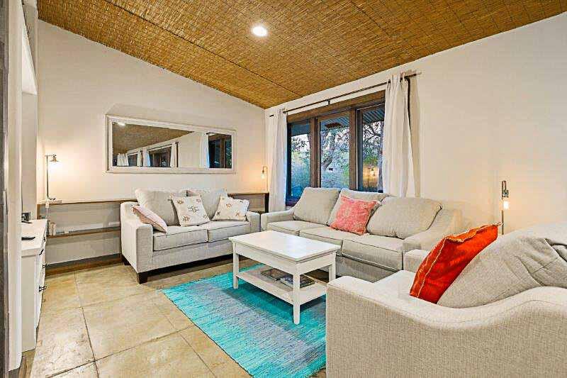 44879 Dinely Dr, Three Rivers, CA 93271