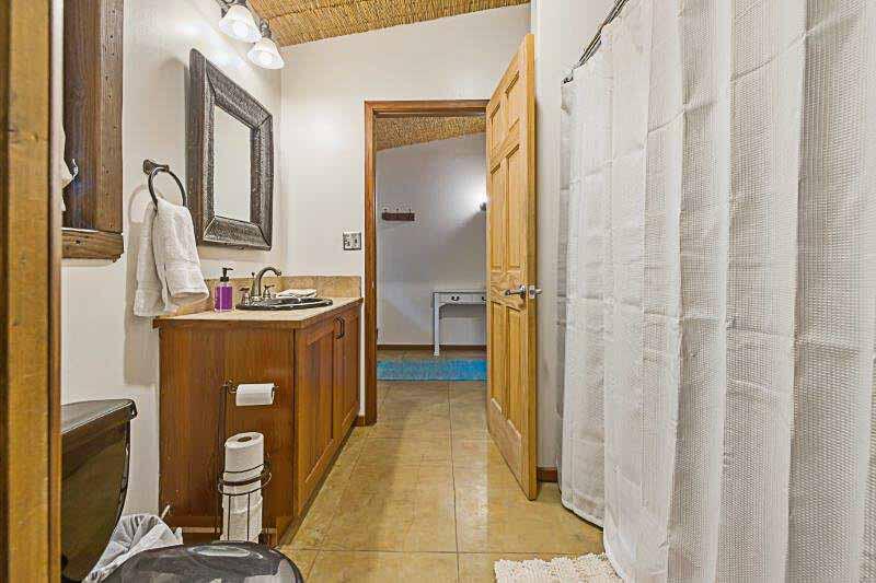 44879 Dinely Dr, Three Rivers, CA 93271