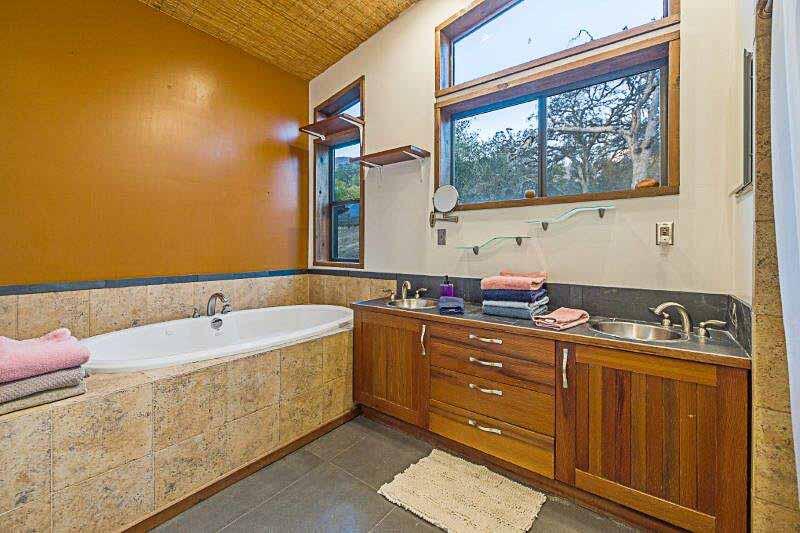 44879 Dinely Dr, Three Rivers, CA 93271