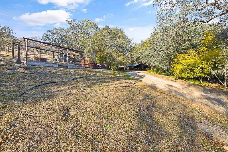 44879 Dinely Dr, Three Rivers, CA 93271