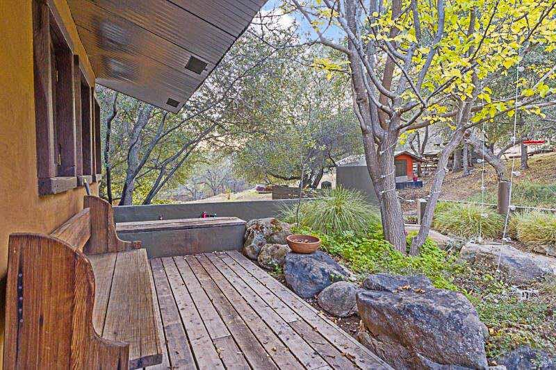 44879 Dinely Dr, Three Rivers, CA 93271