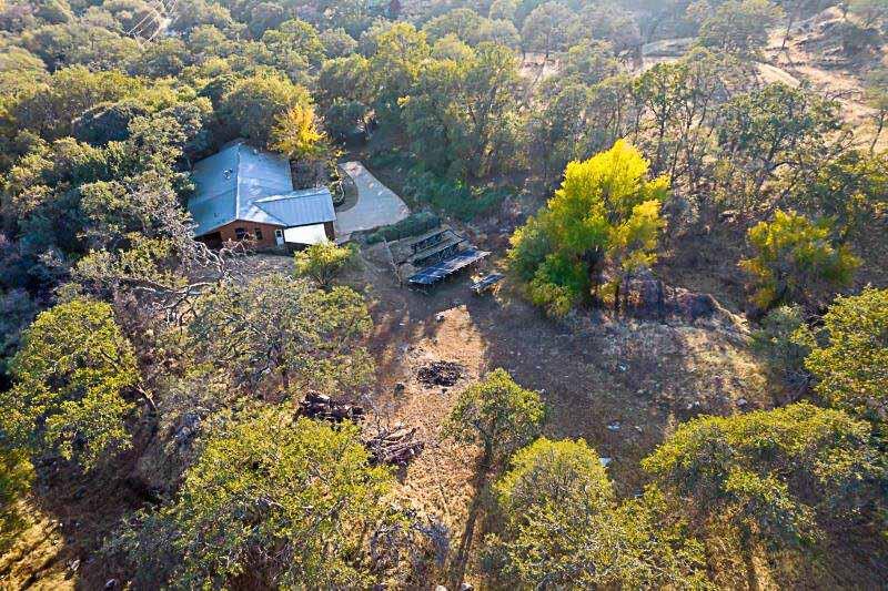 44879 Dinely Dr, Three Rivers, CA 93271