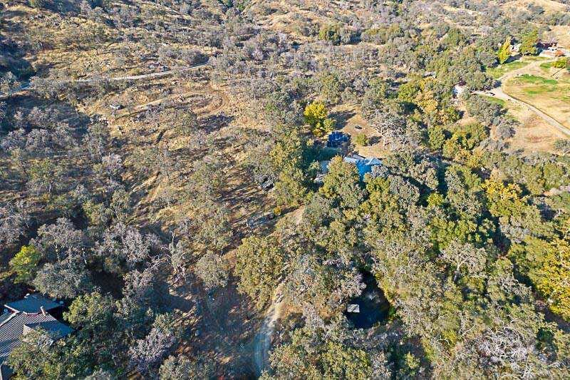 44879 Dinely Dr, Three Rivers, CA 93271