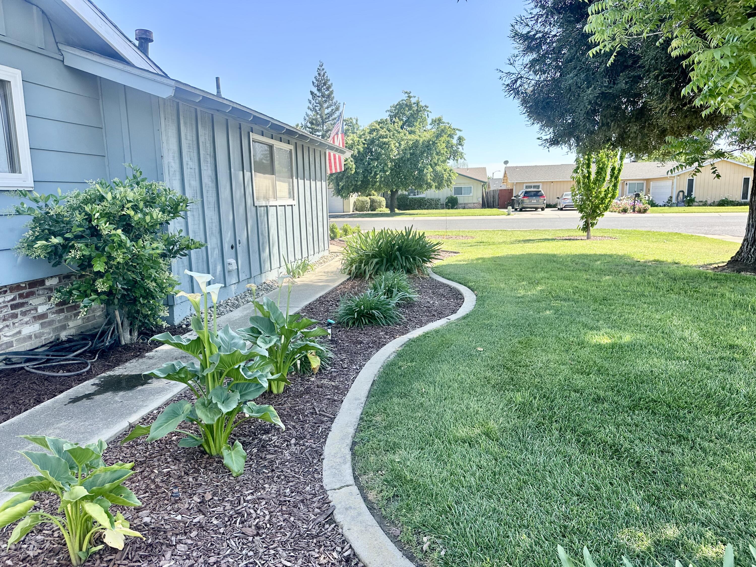 2350 S Dollner St, Visalia, CA 93277
