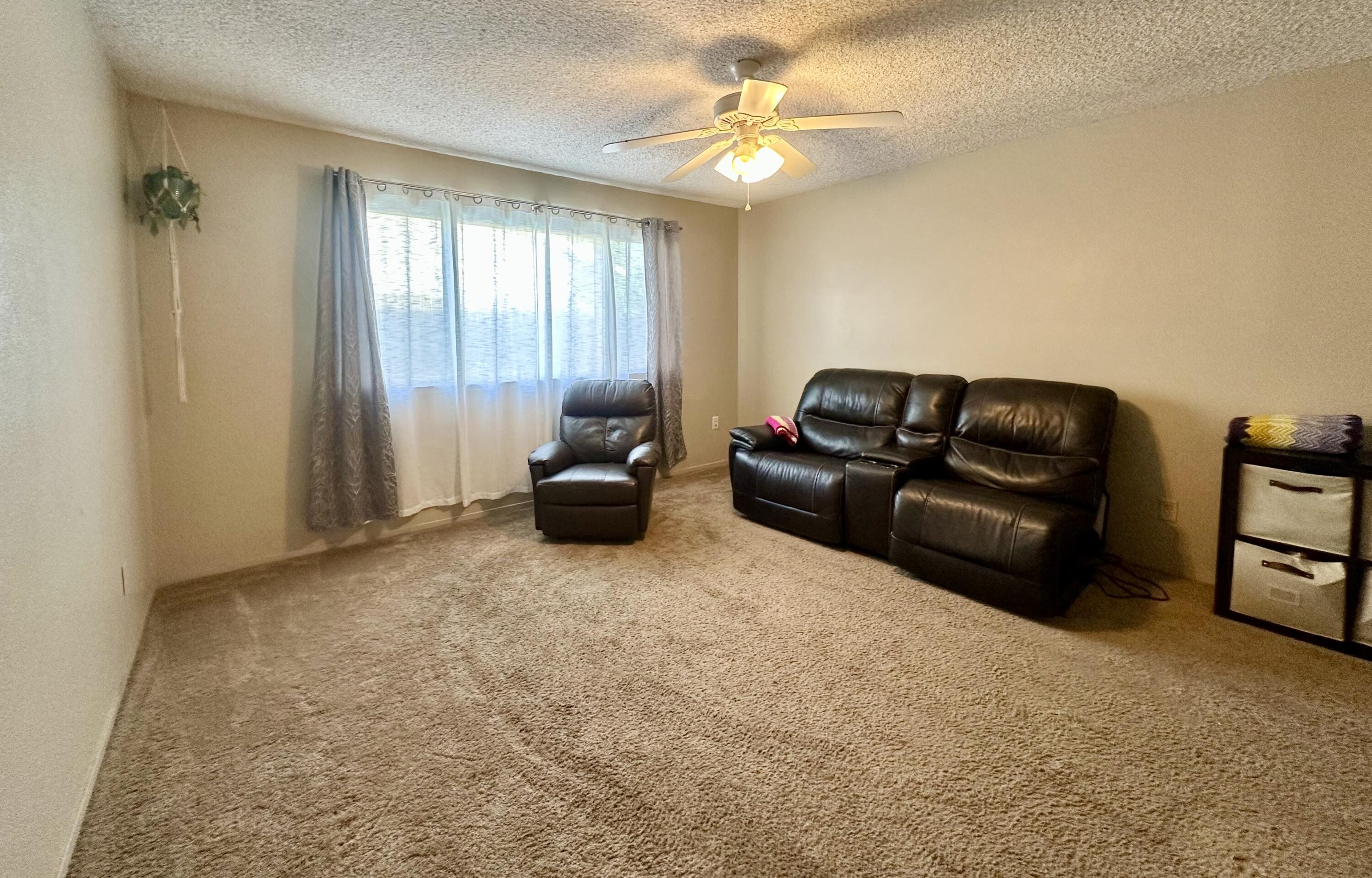 2350 S Dollner St, Visalia, CA 93277