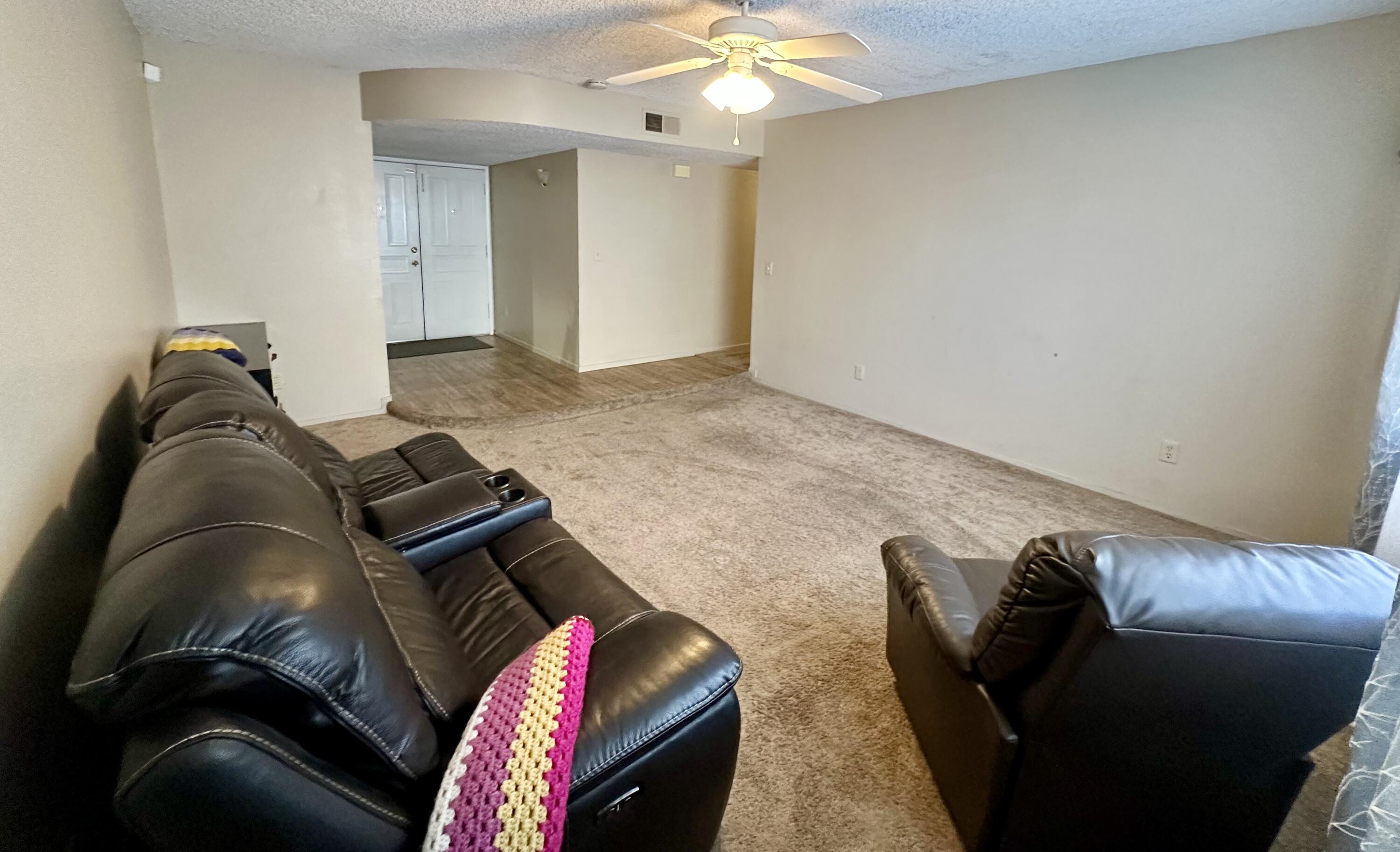 2350 S Dollner St, Visalia, CA 93277