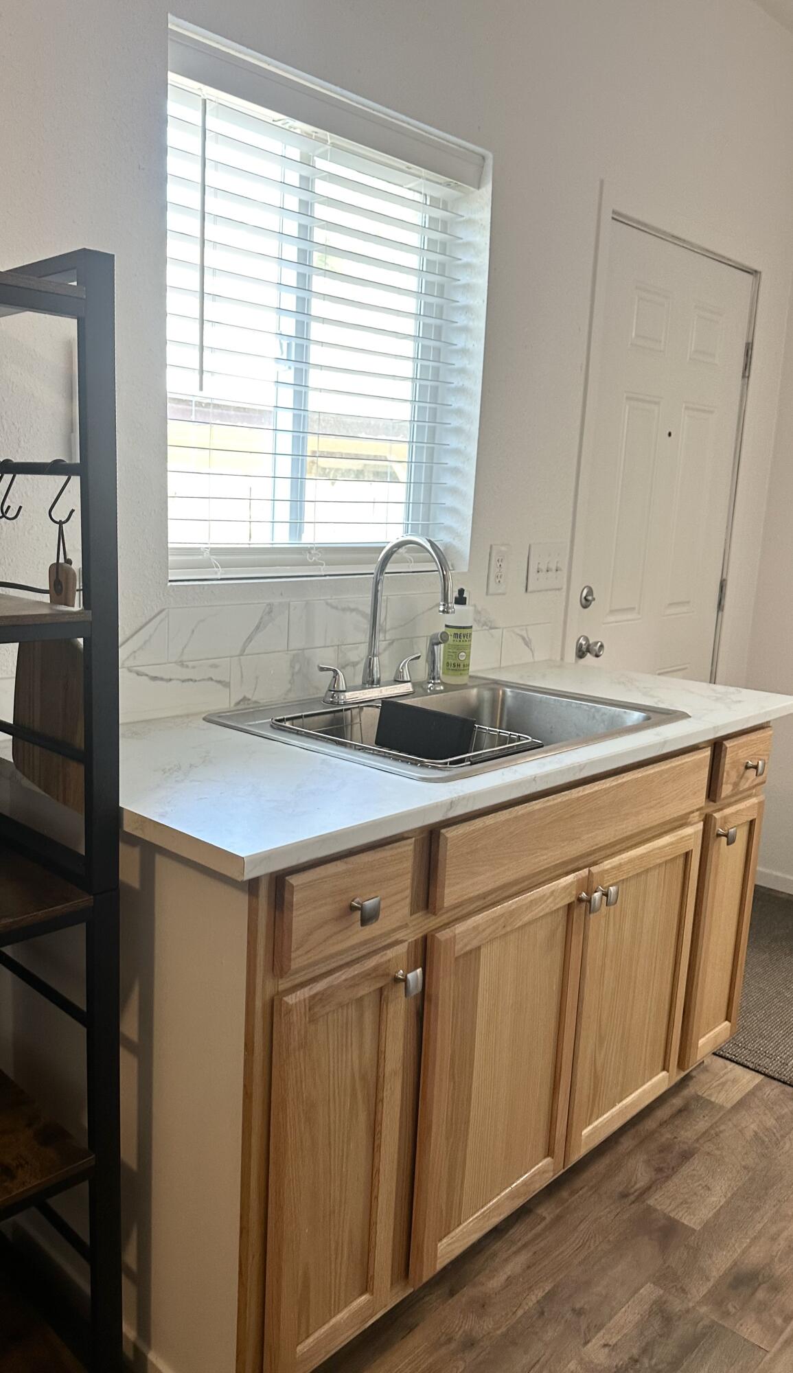 2350 S Dollner St, Visalia, CA 93277