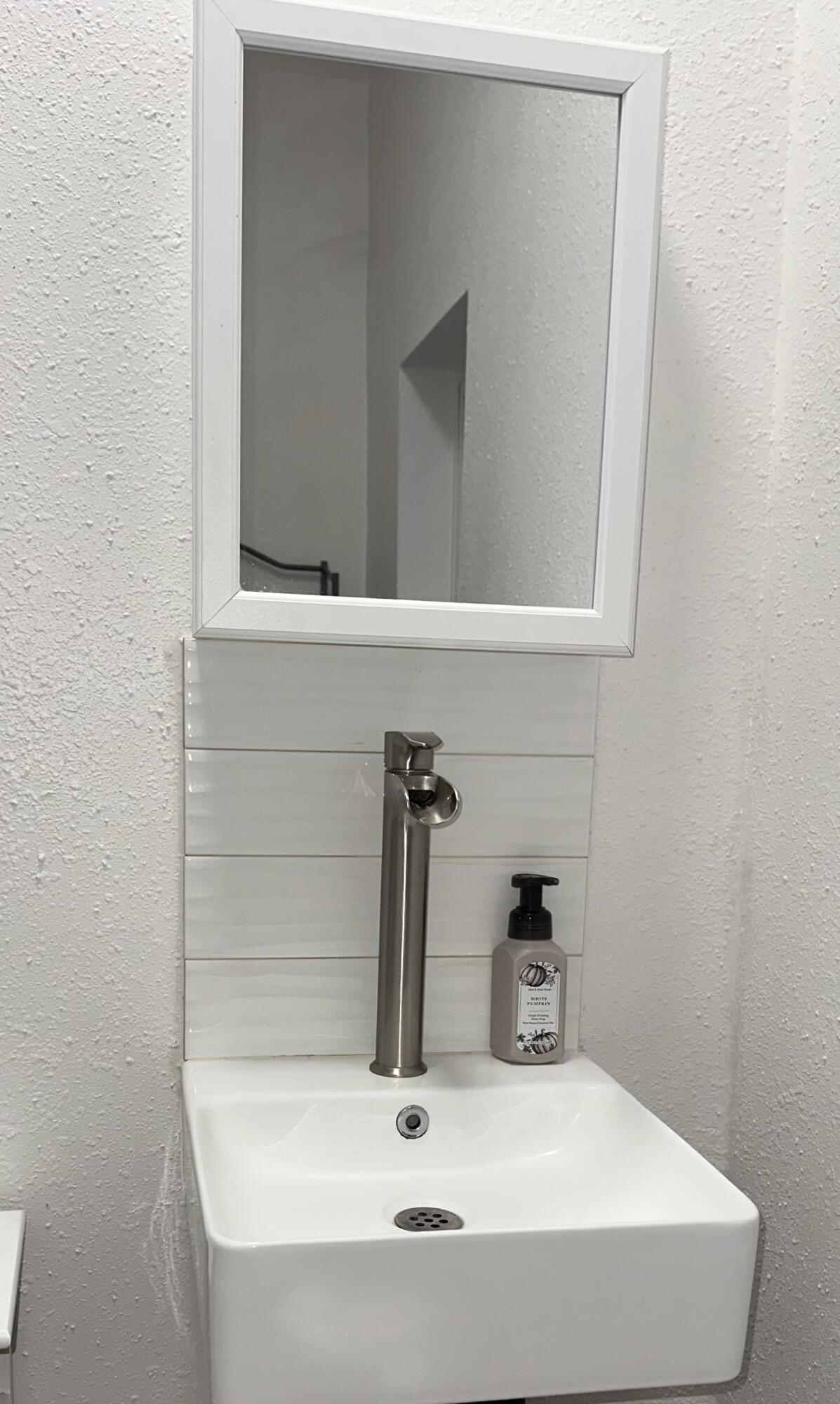 2350 S Dollner St, Visalia, CA 93277