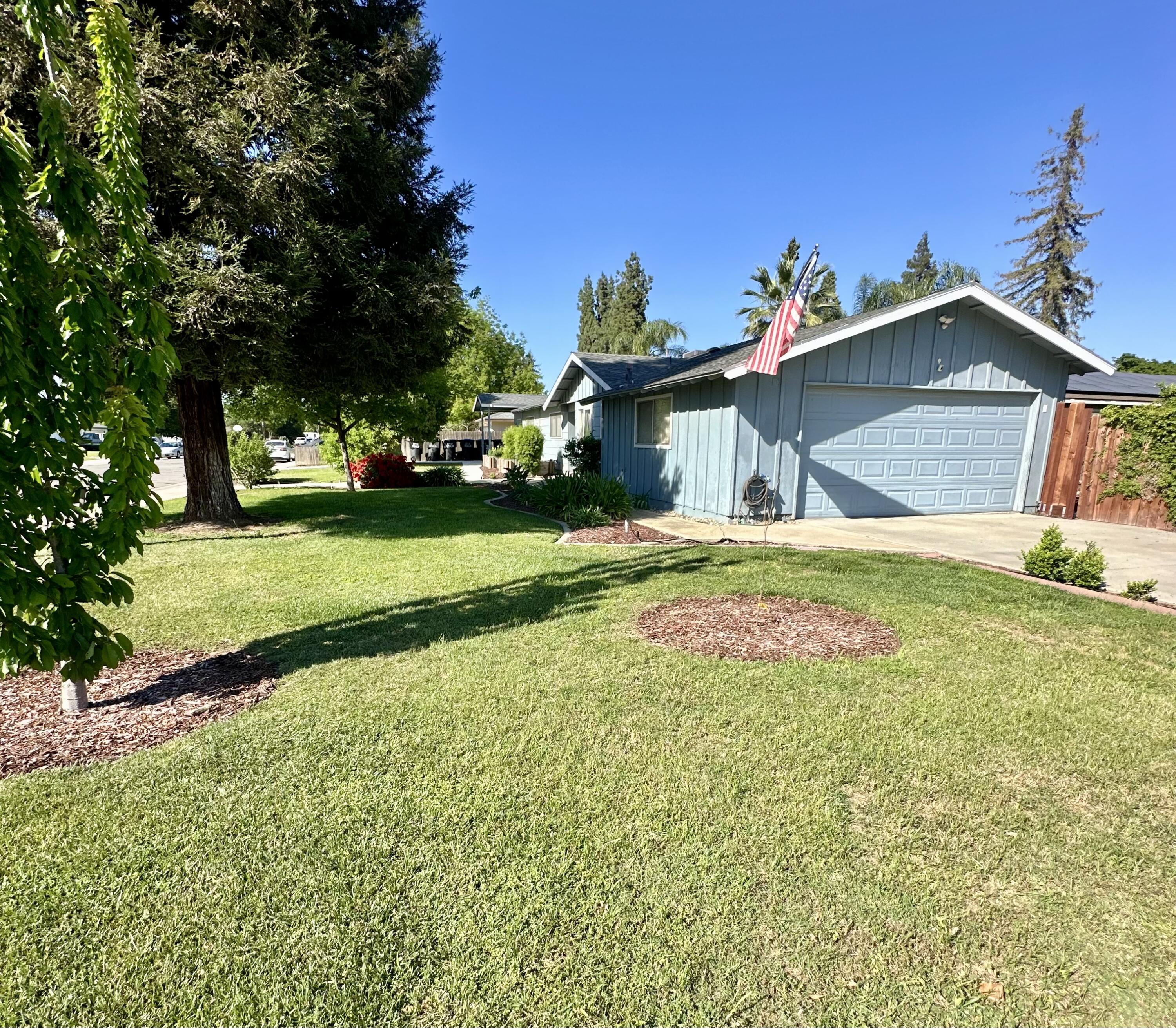 2350 S Dollner St, Visalia, CA 93277