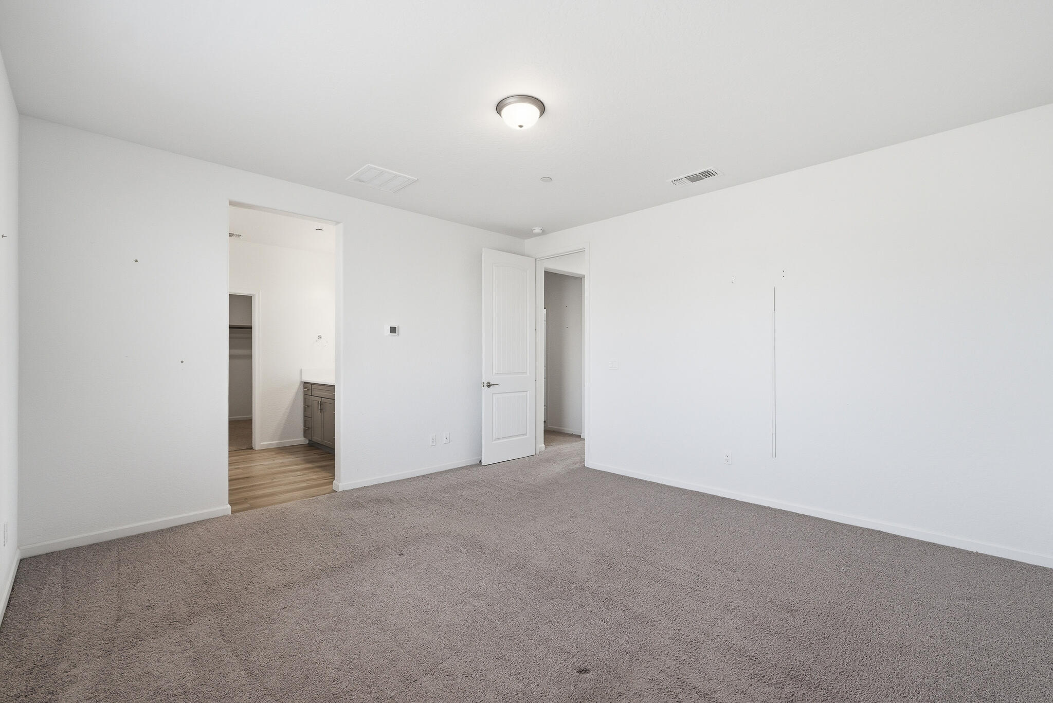 3008 N Creekside St, Visalia, CA 93291