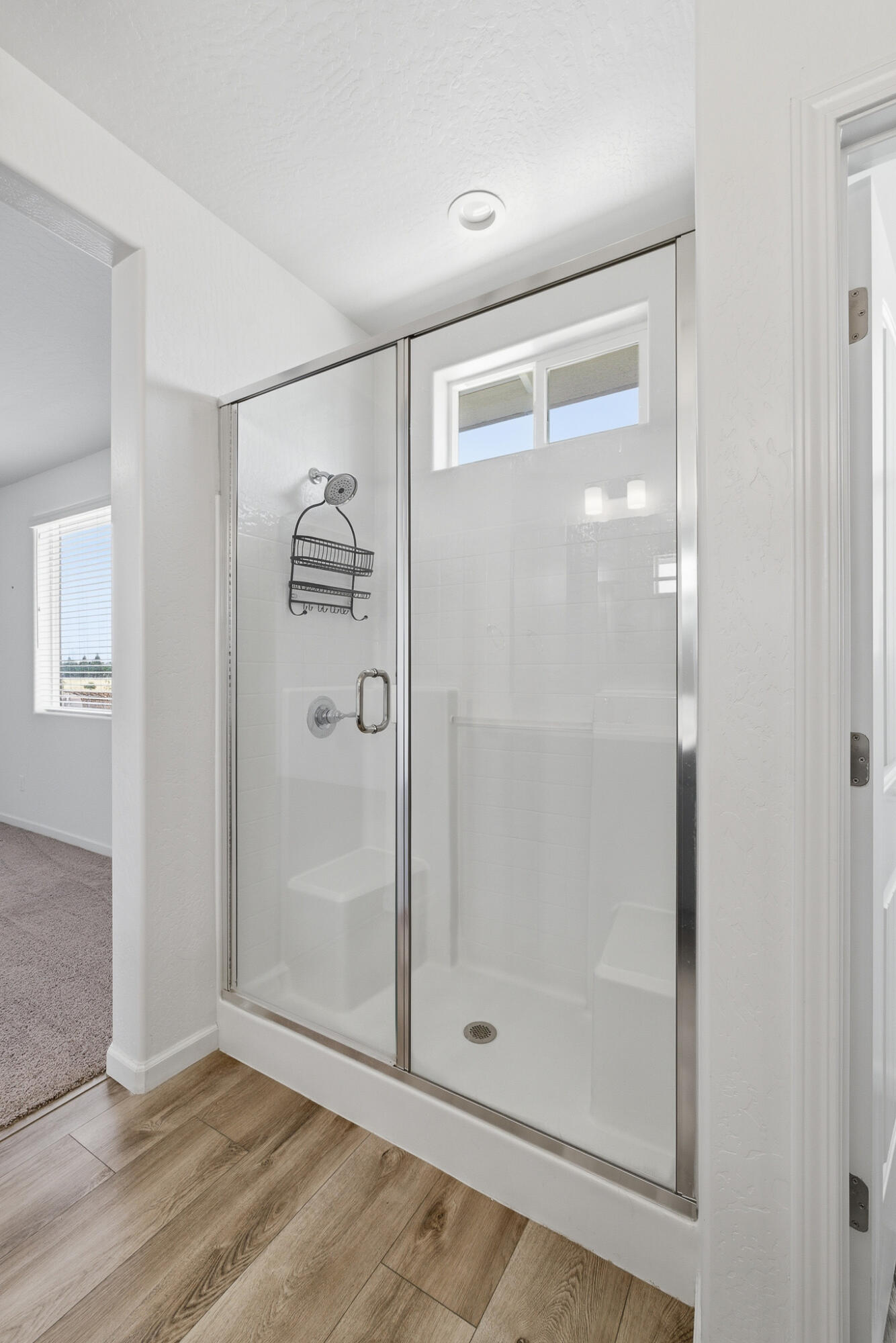 3008 N Creekside St, Visalia, CA 93291