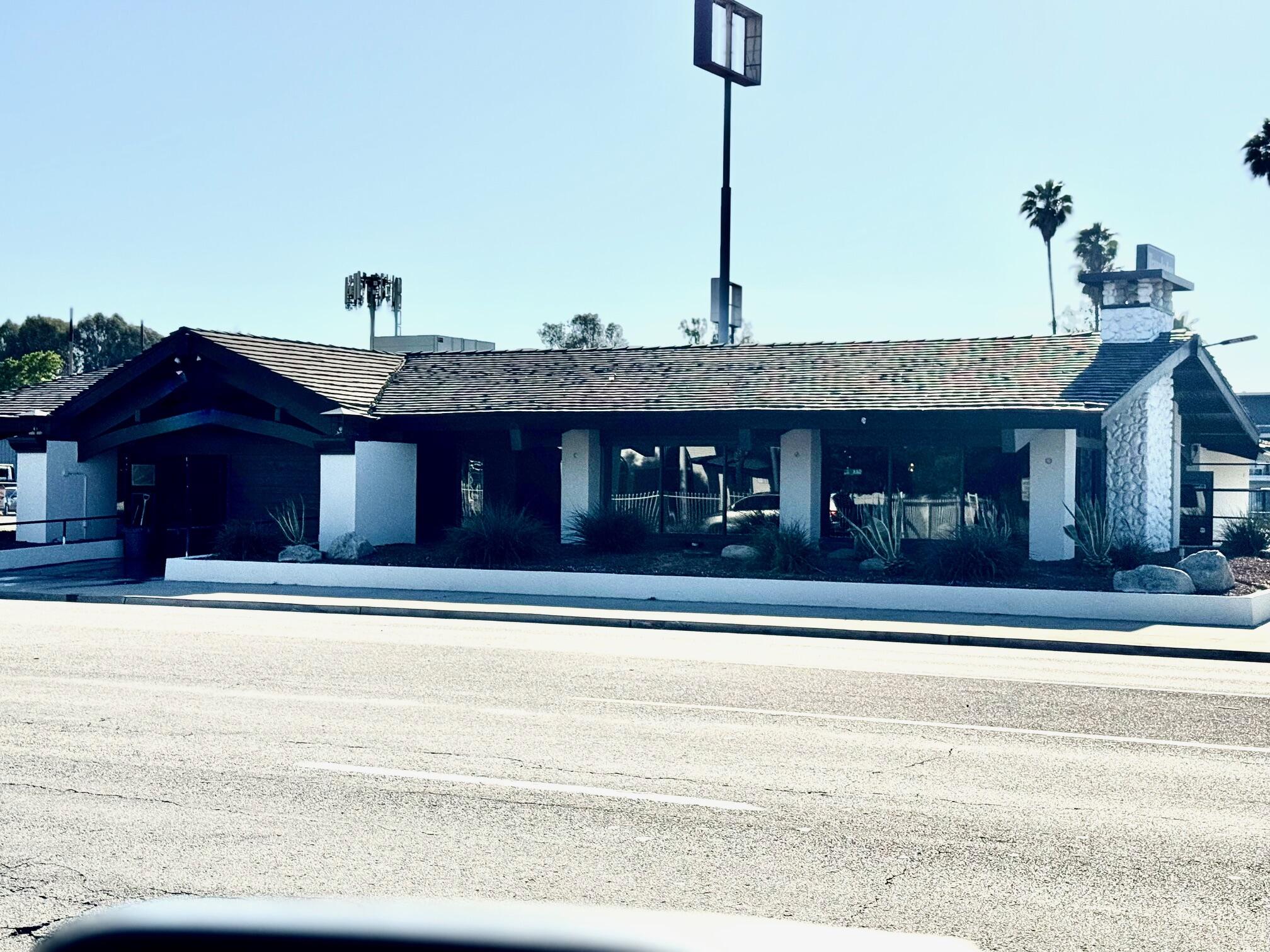 955 Oak St, Bakersfield, CA 93304