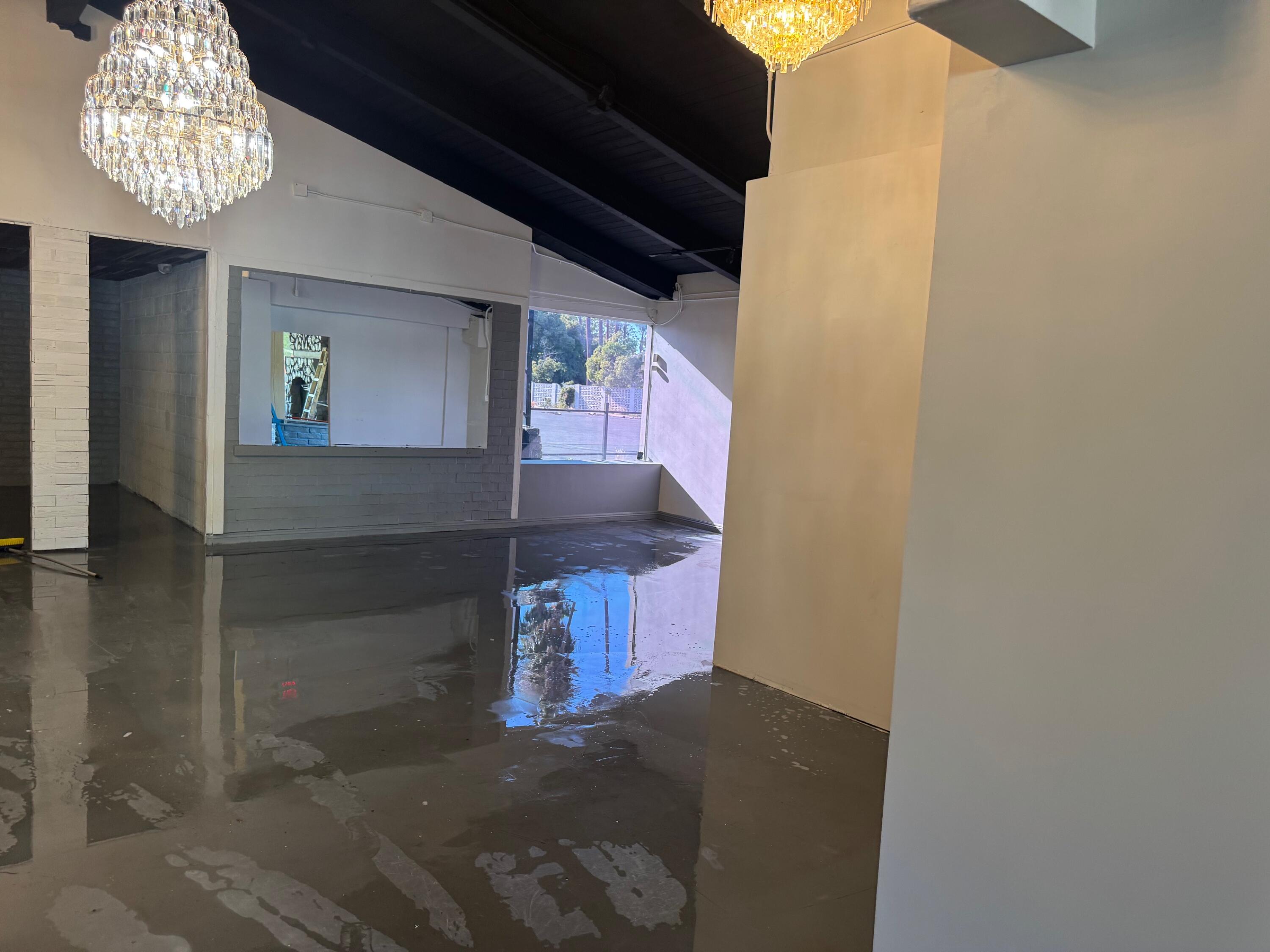 955 Oak St, Bakersfield, CA 93304