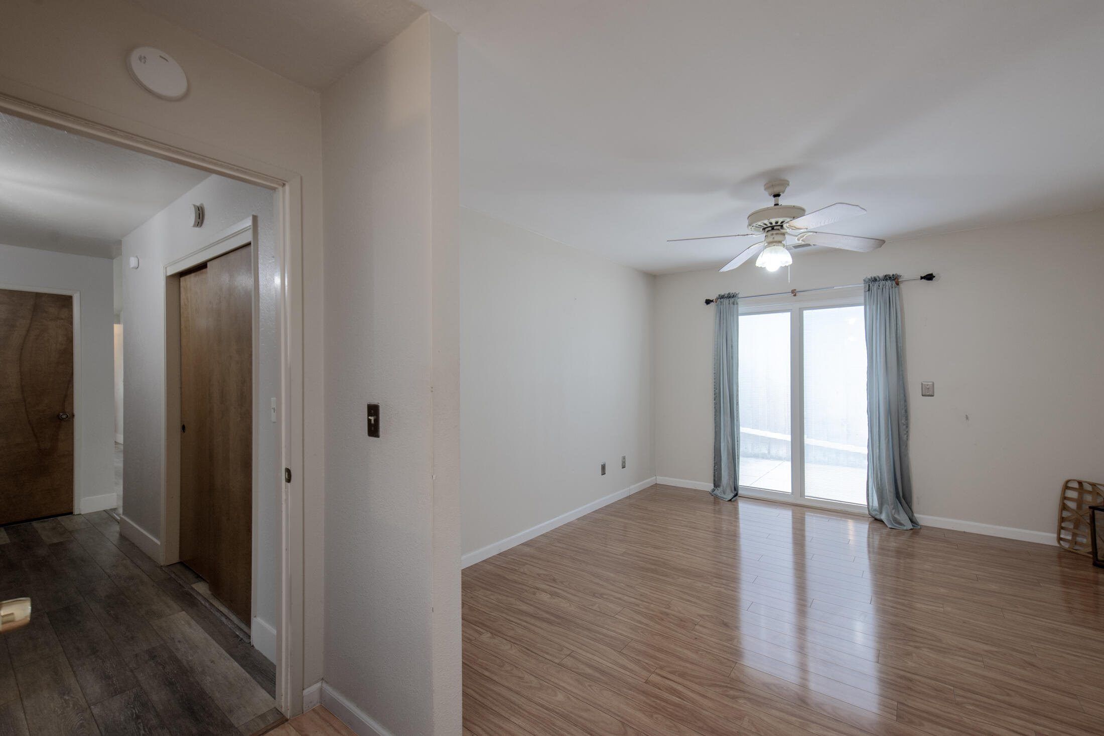 2554 E Tulare Ave, Visalia, CA 93292