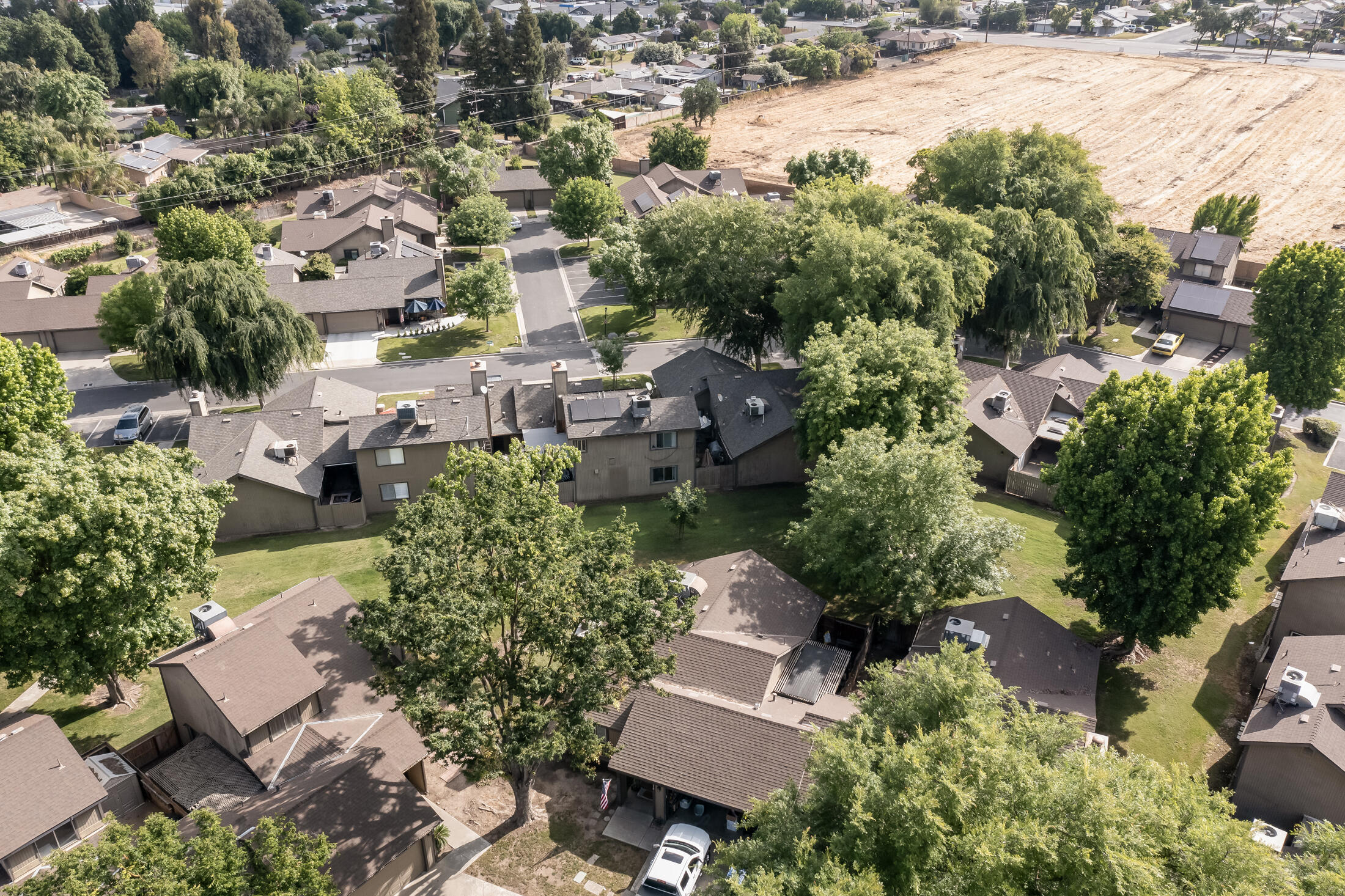 2554 E Tulare Ave, Visalia, CA 93292