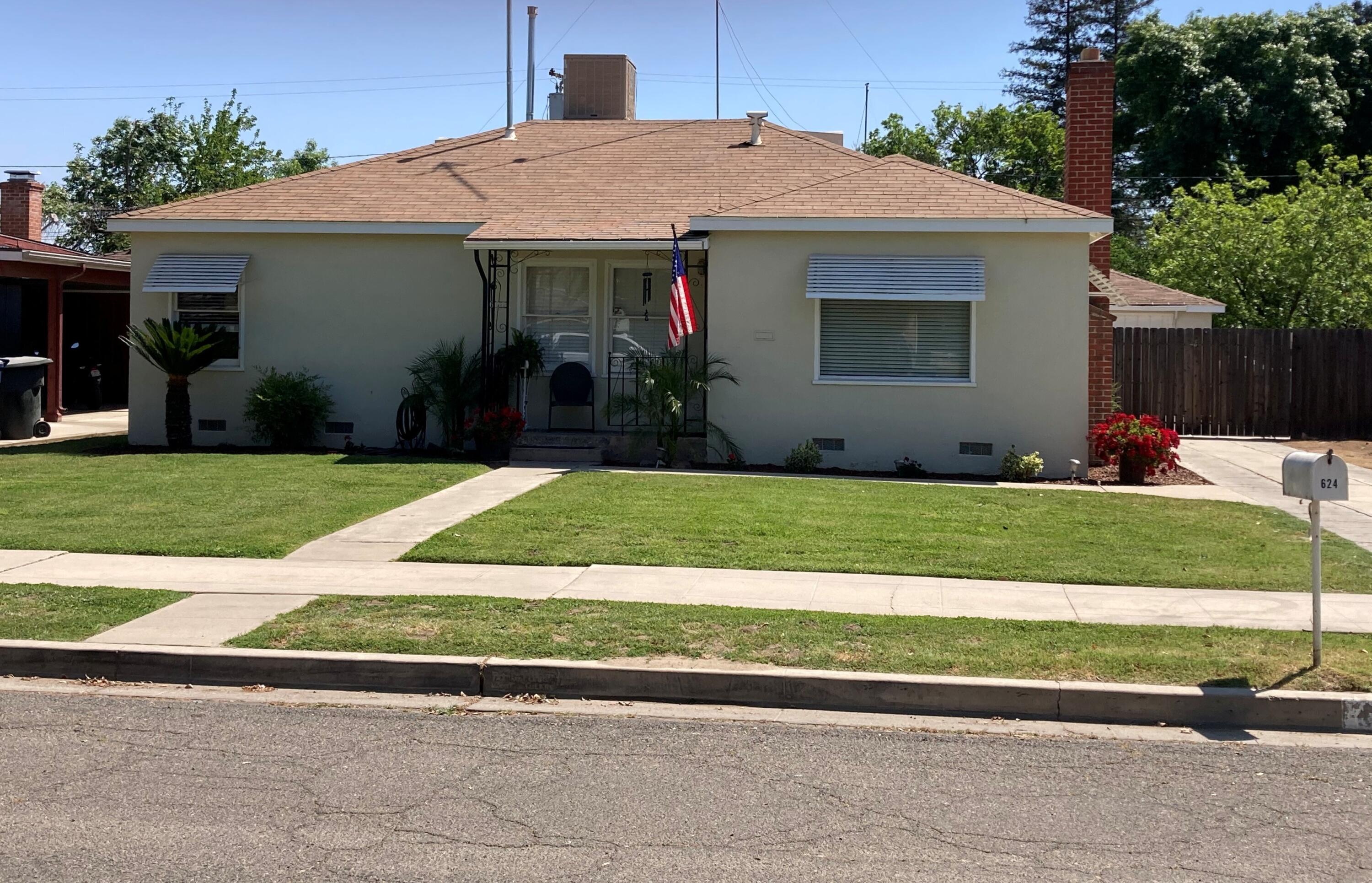 624 N North Pl, Tulare, CA 93274