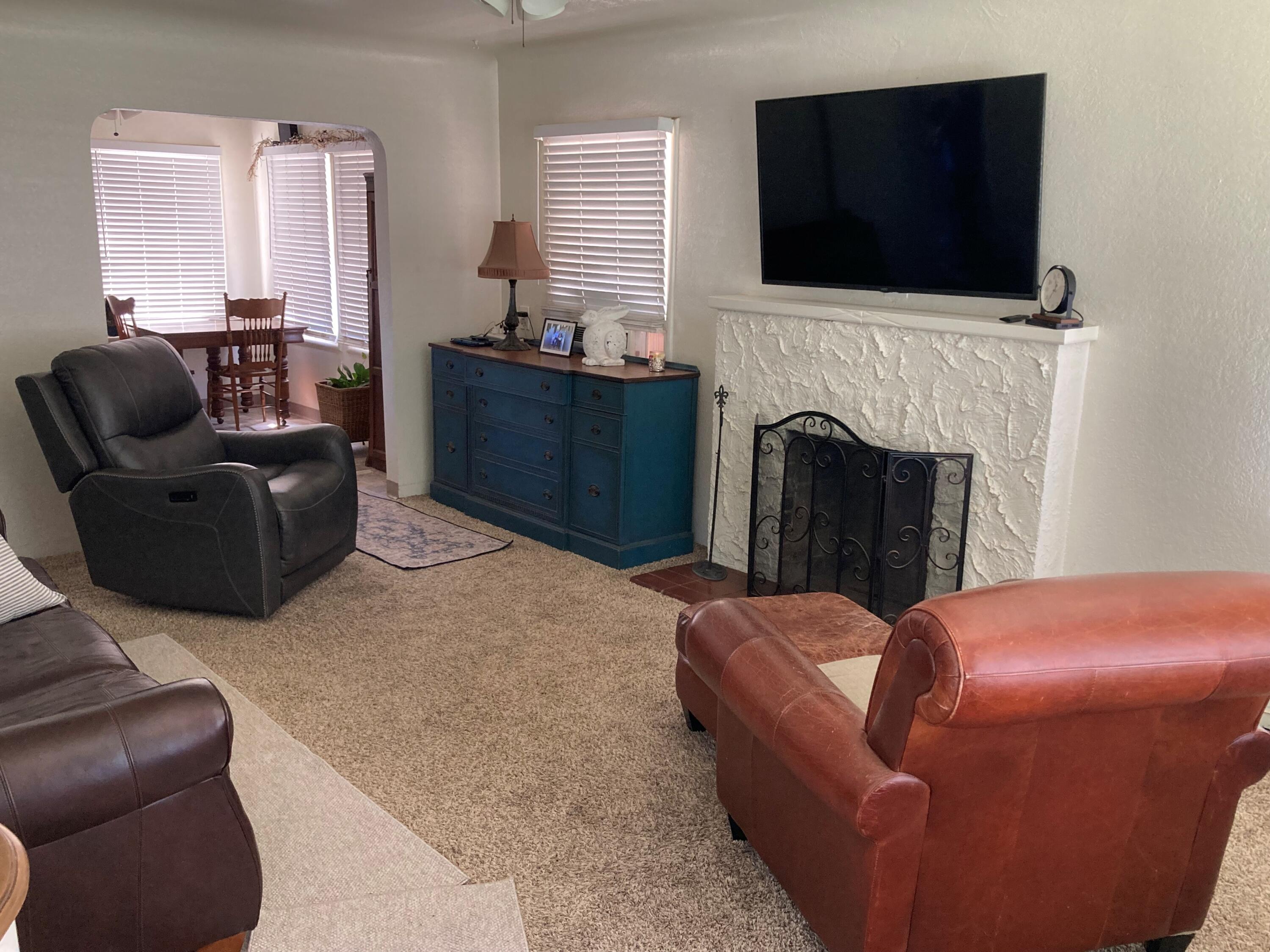 624 N North Pl, Tulare, CA 93274