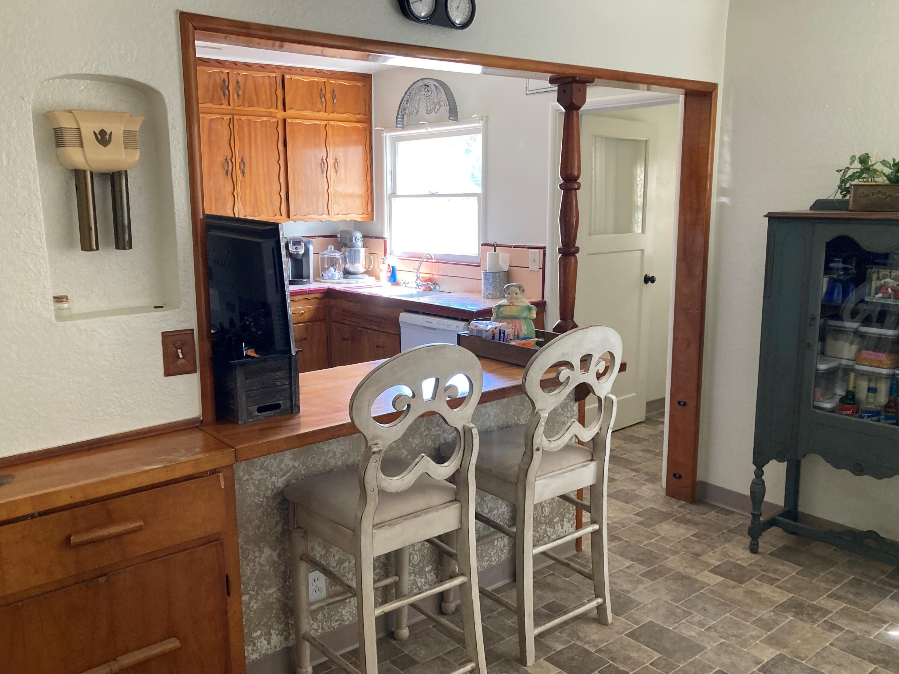 624 N North Pl, Tulare, CA 93274