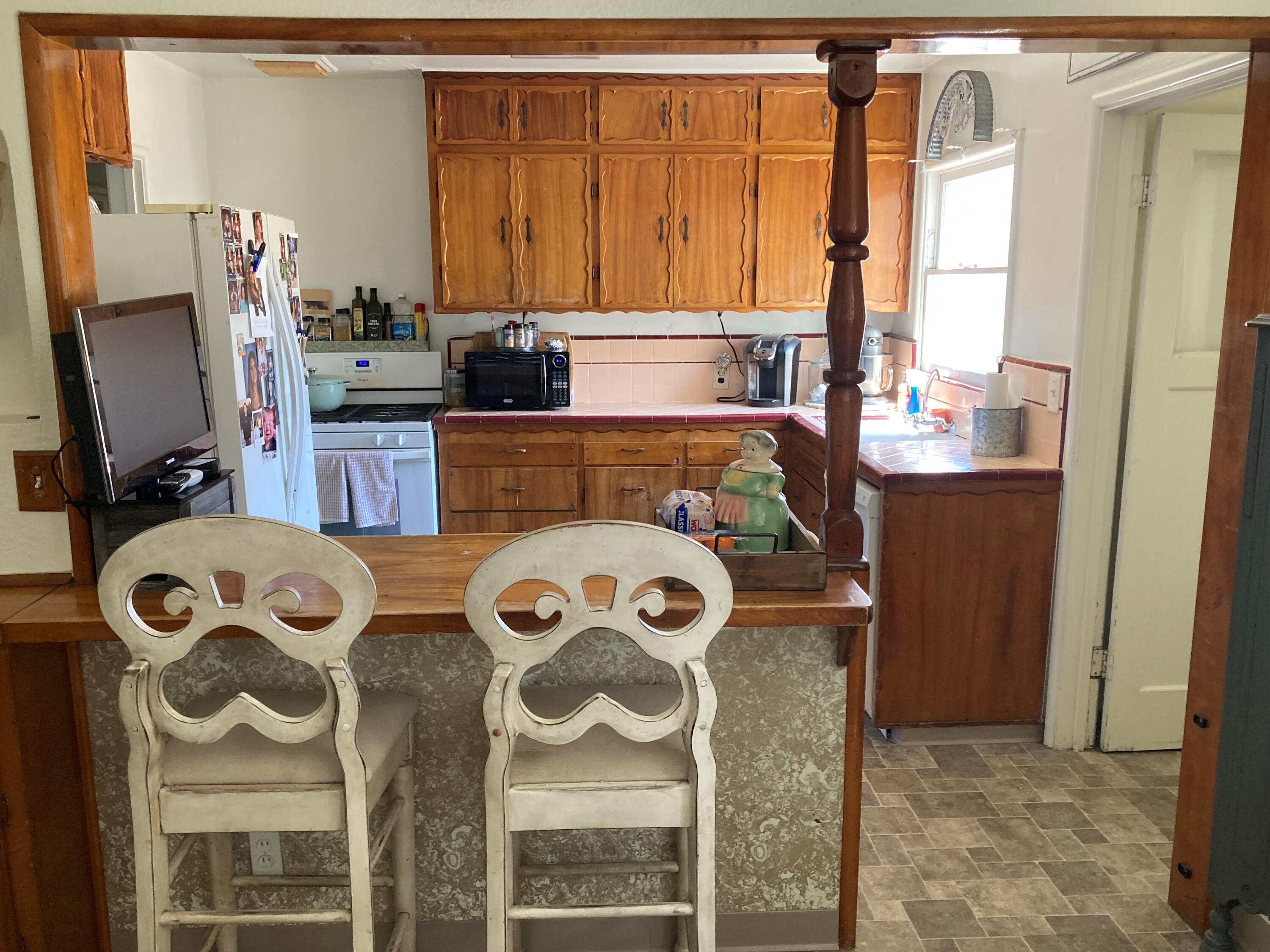 624 N North Pl, Tulare, CA 93274